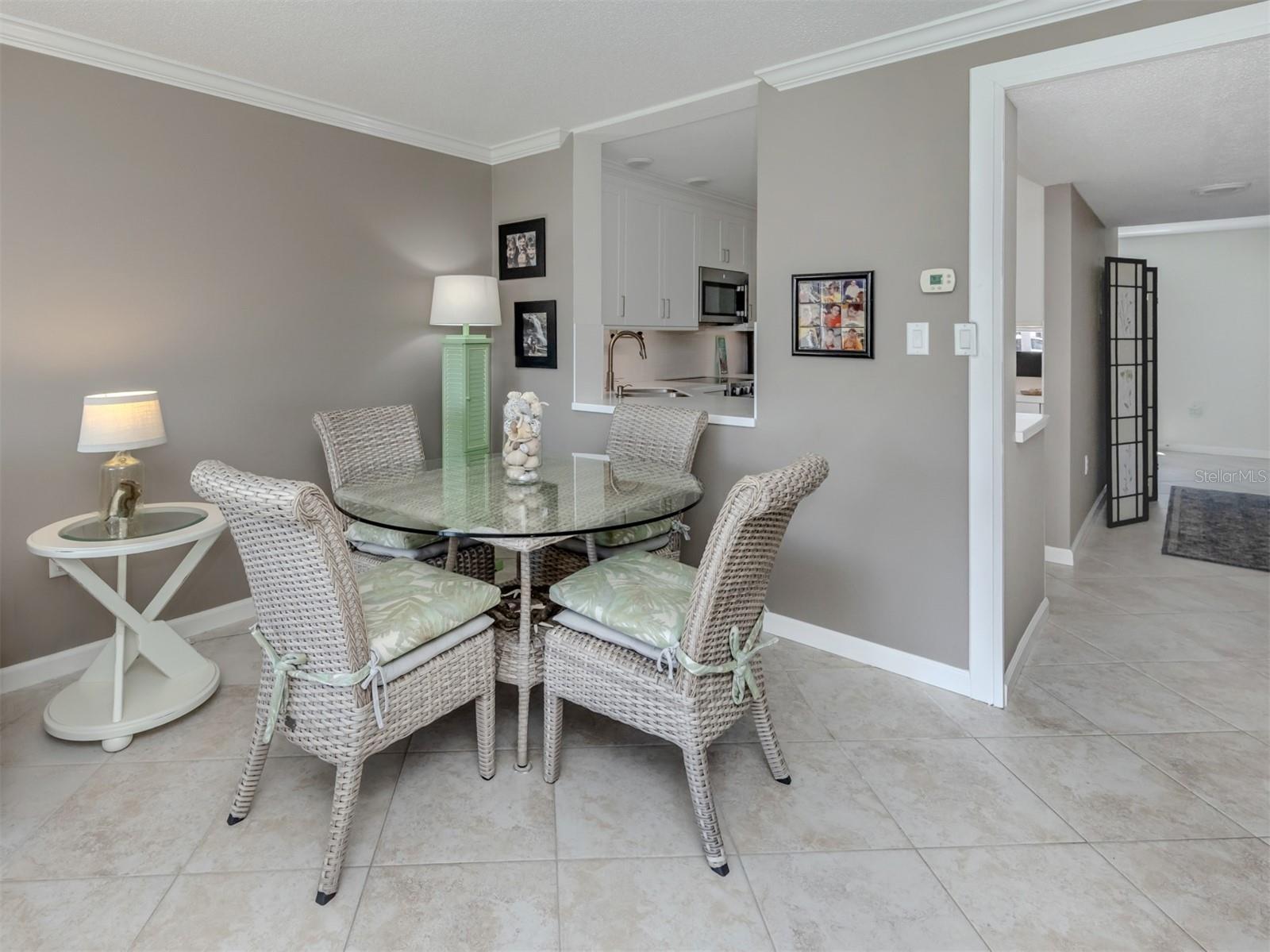 Image 8 of 91 For 250 Santa Maria Street 121