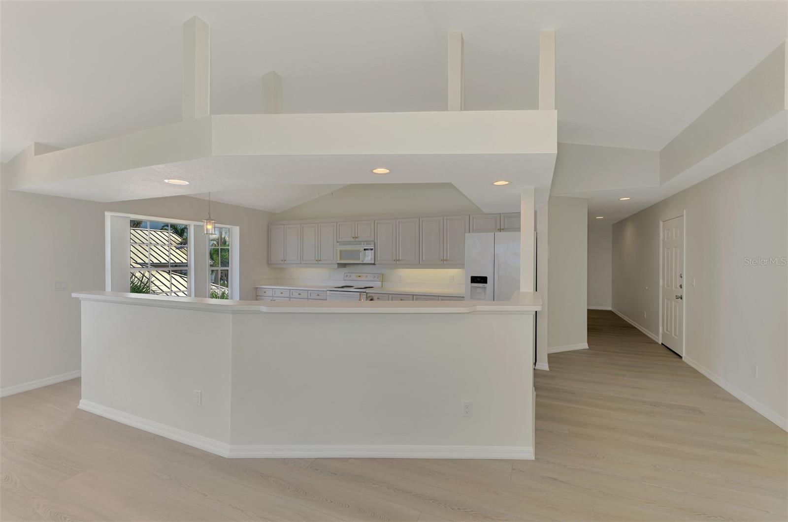 Image 19 of 47 For 1380 Beach Road 4