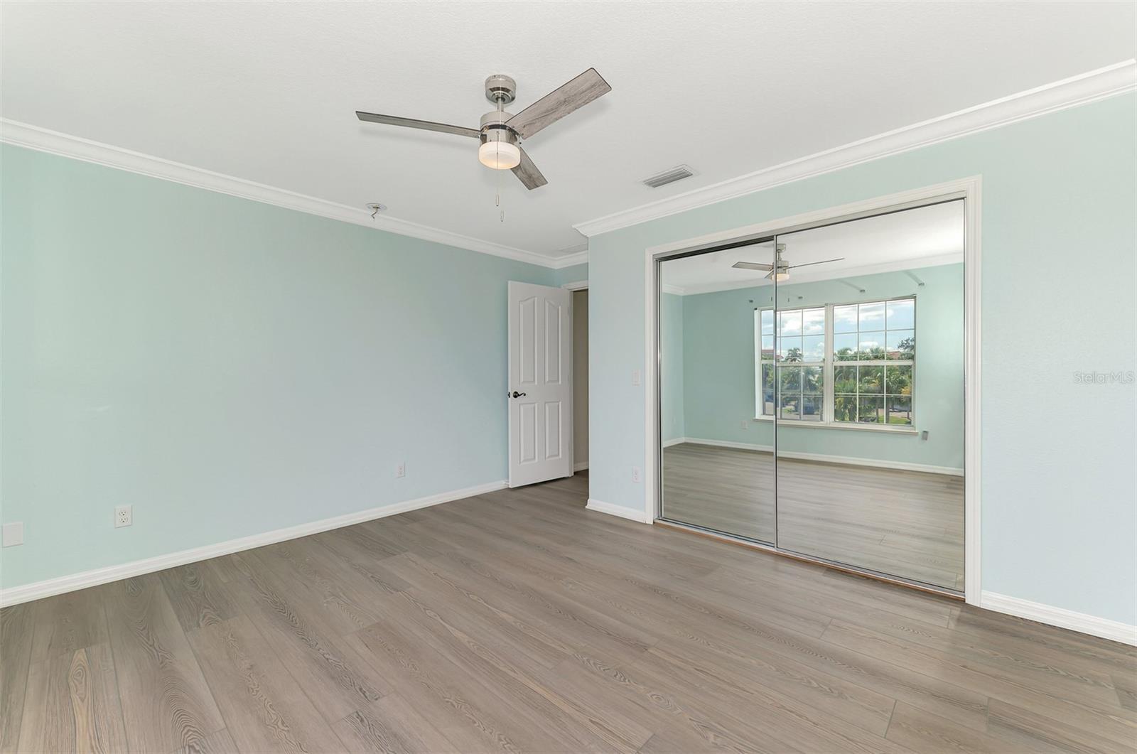Image 33 of 47 For 1380 Beach Road 4