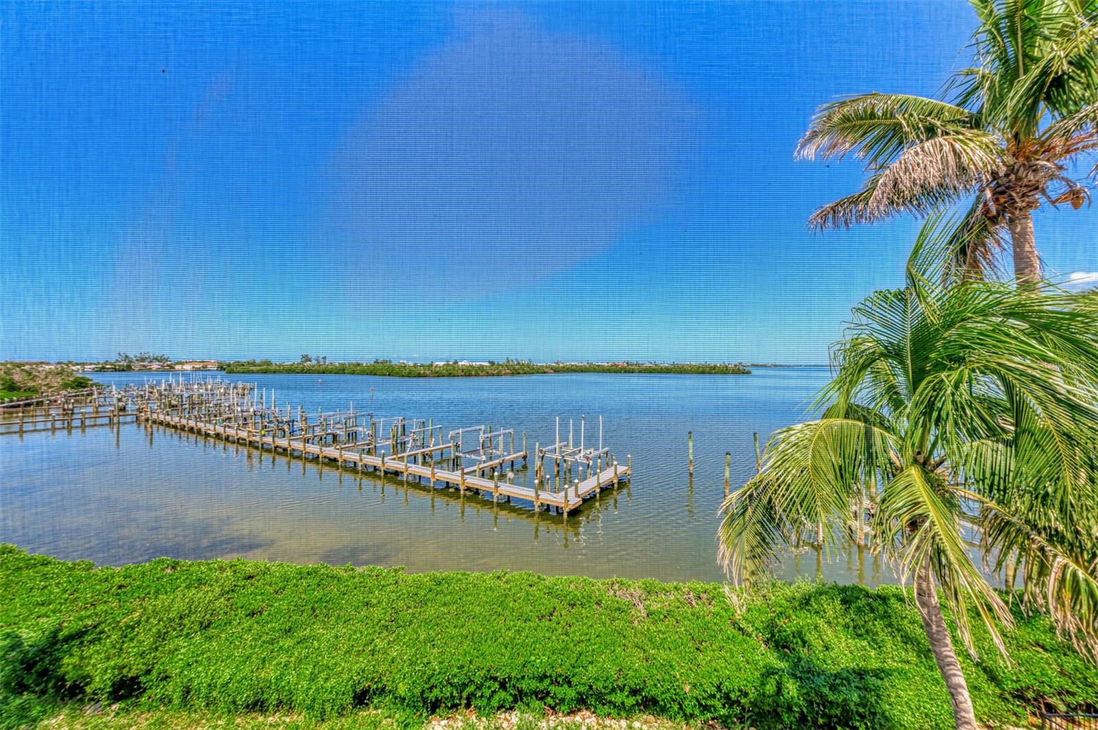 Image 39 of 47 For 1380 Beach Road 4