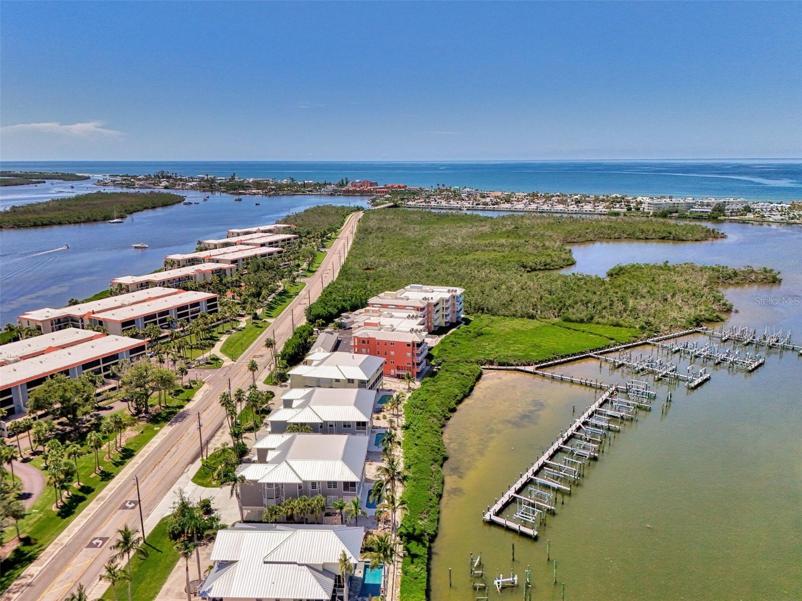 Image 6 of 47 For 1380 Beach Road 4
