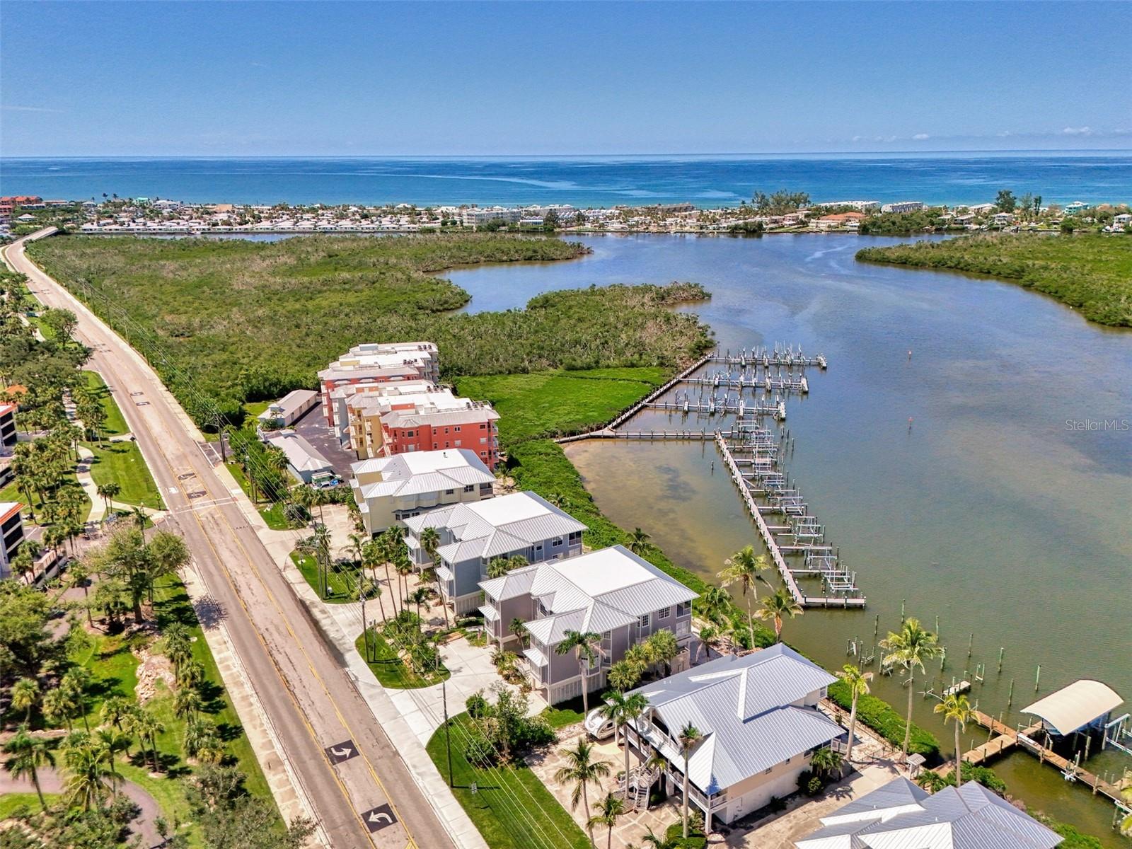 Image 7 of 47 For 1380 Beach Road 4
