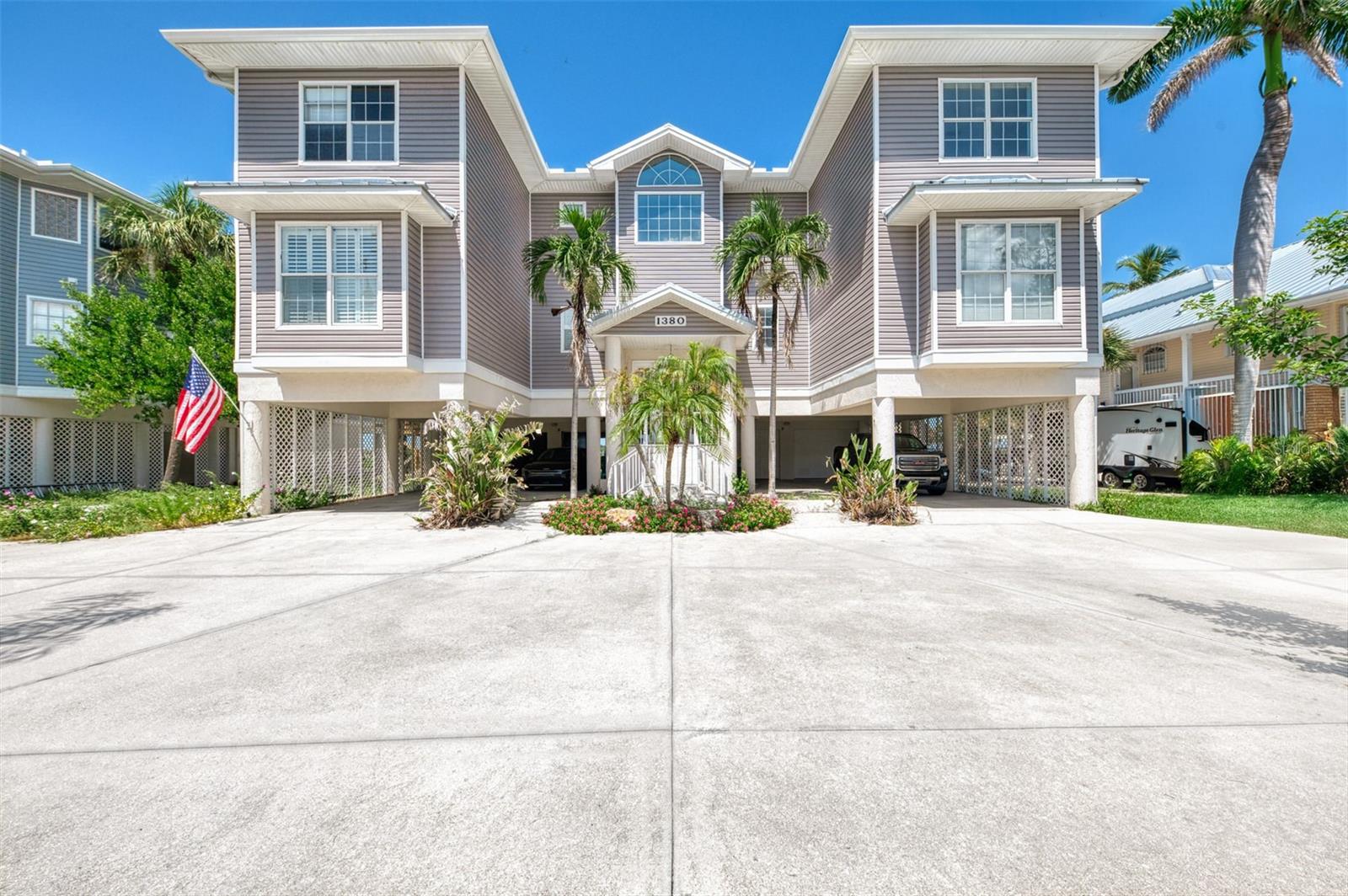 Image 9 of 47 For 1380 Beach Road 4