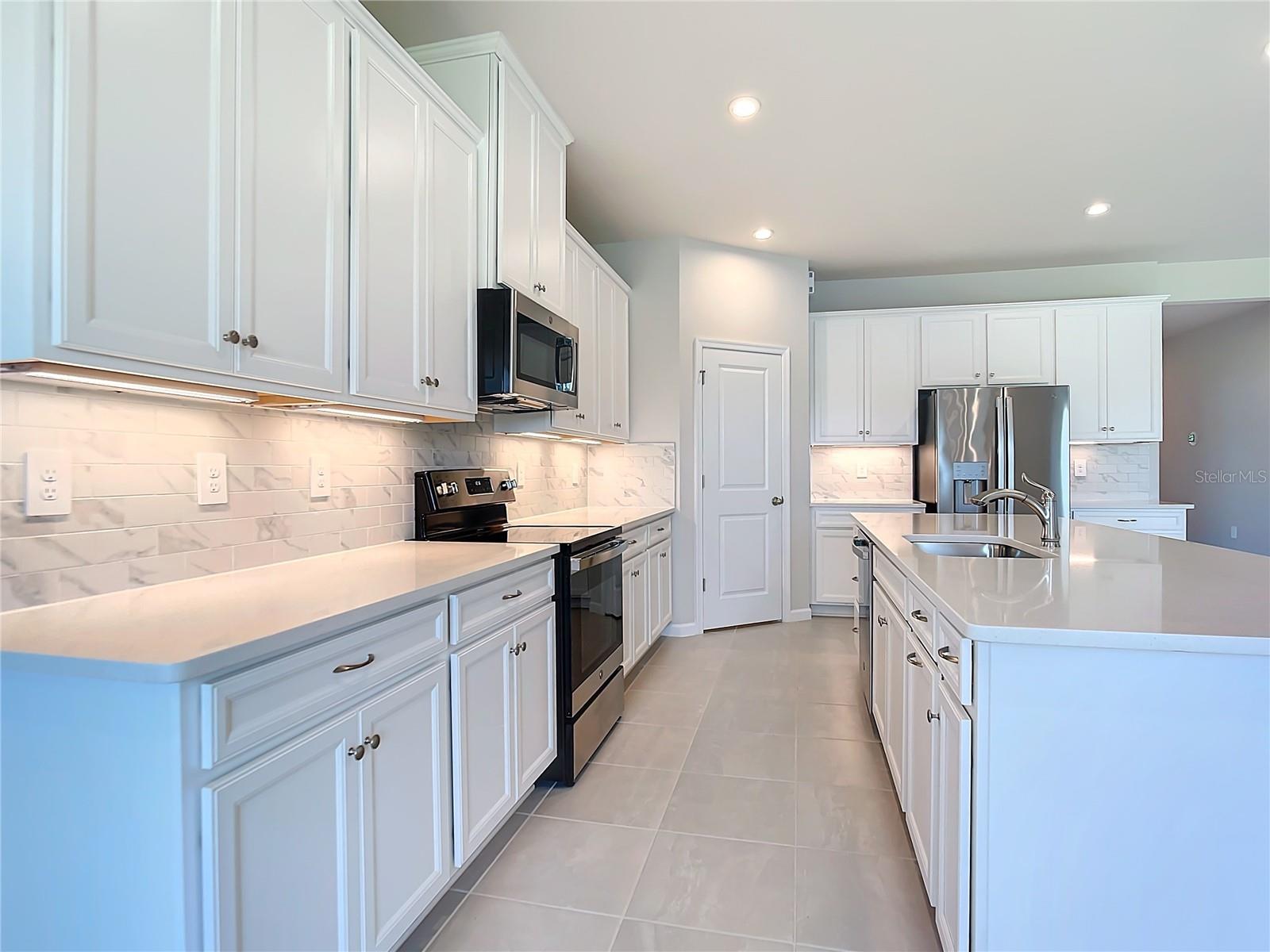 Image 16 of 59 For 1607 Sunset Preserve Way