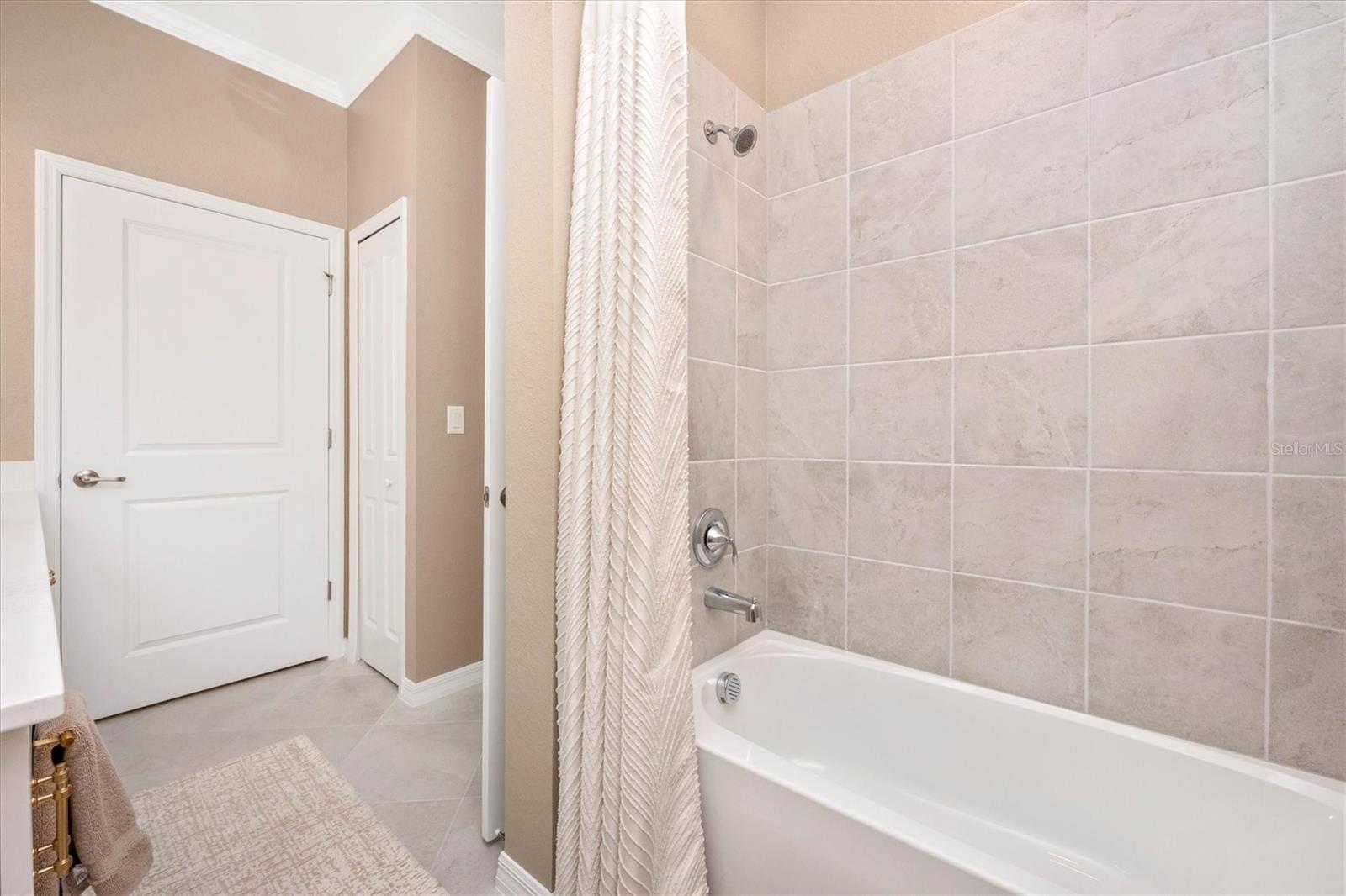 Image 27 of 84 For 17625 Opal Sand Drive 301