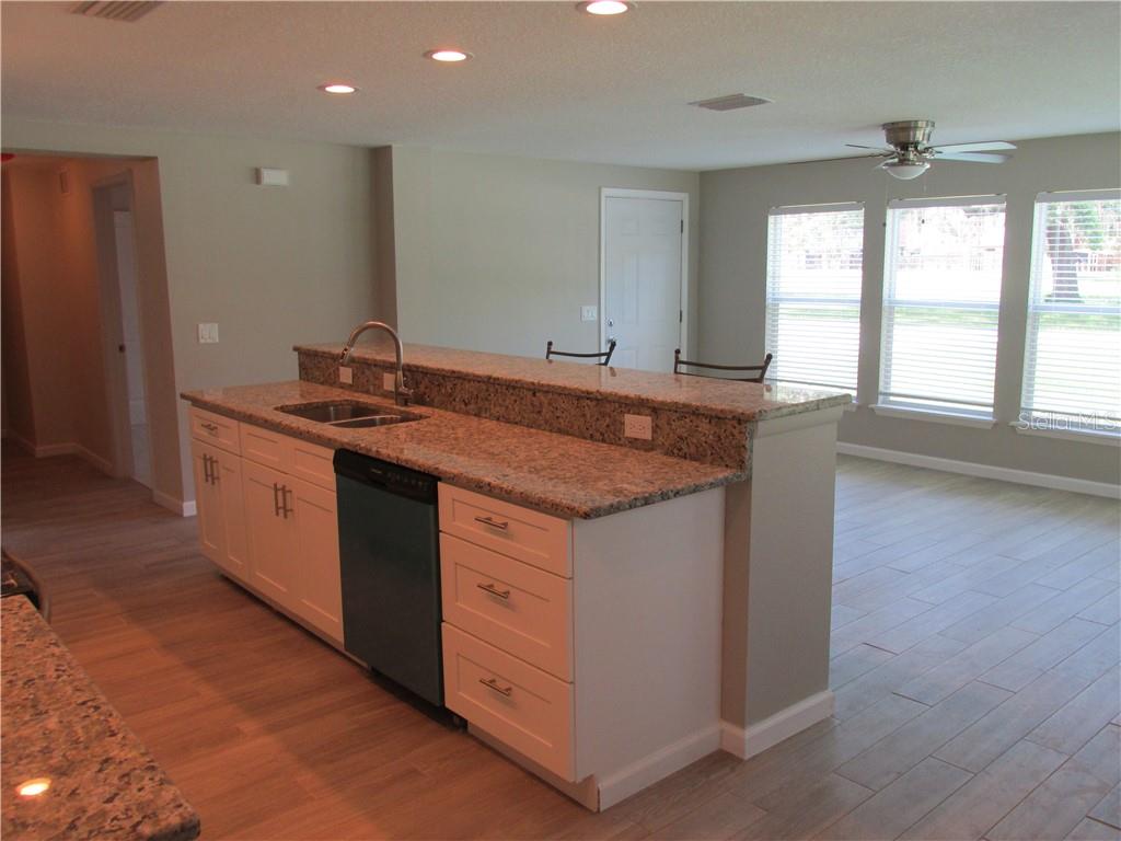 Image 3 of 14 For 23112 Central Avenue