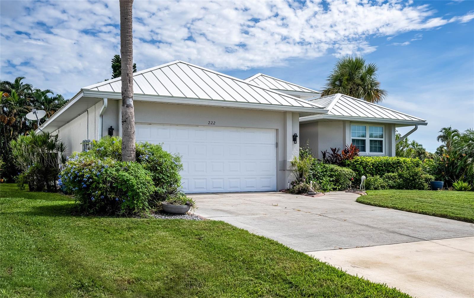 Image 10 of 61 For 222 Westwind Drive