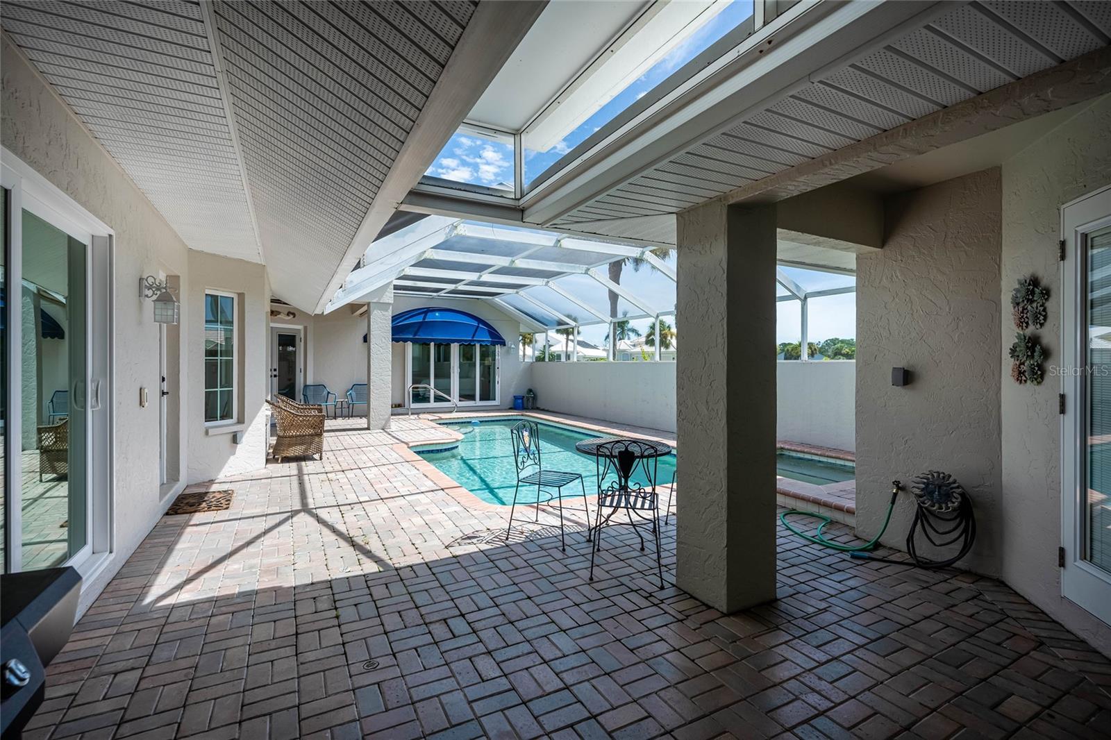 Image 14 of 61 For 222 Westwind Drive