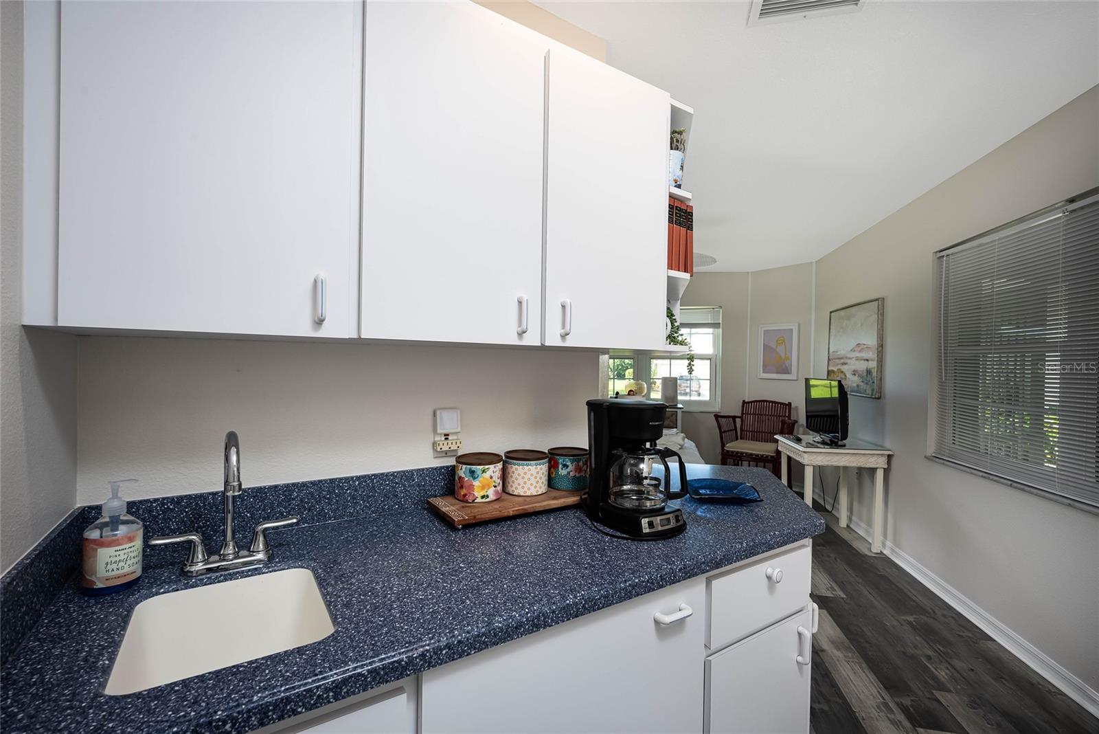 Image 20 of 61 For 222 Westwind Drive
