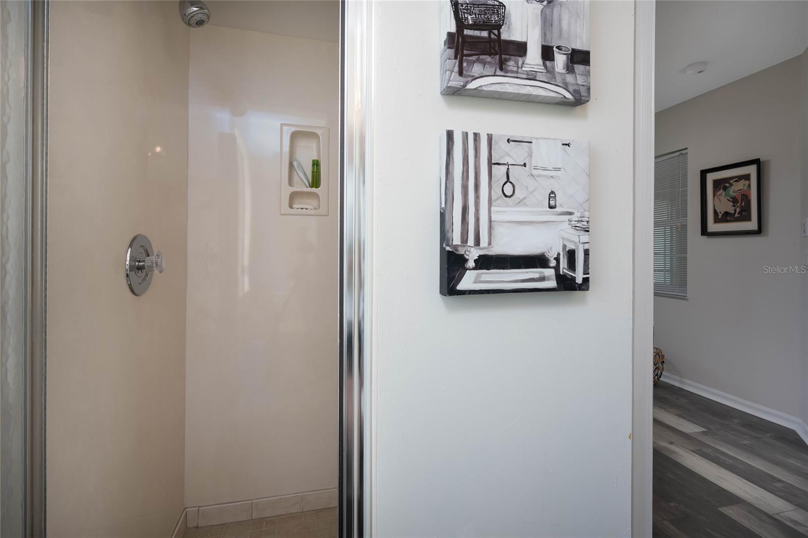 Image 22 of 61 For 222 Westwind Drive