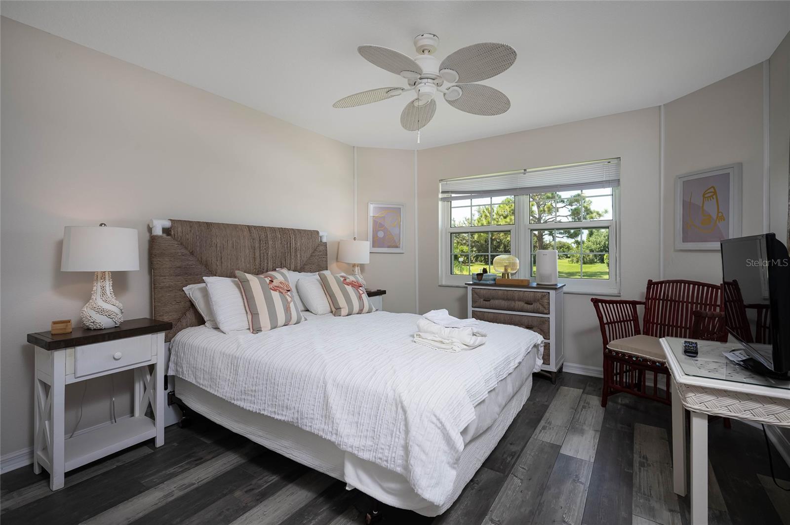 Image 23 of 61 For 222 Westwind Drive
