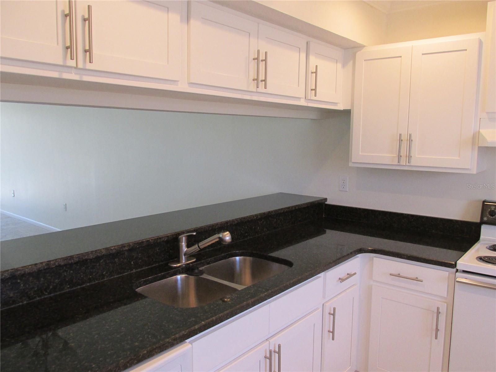 Image 3 of 14 For 900 Bird Bay Way 213