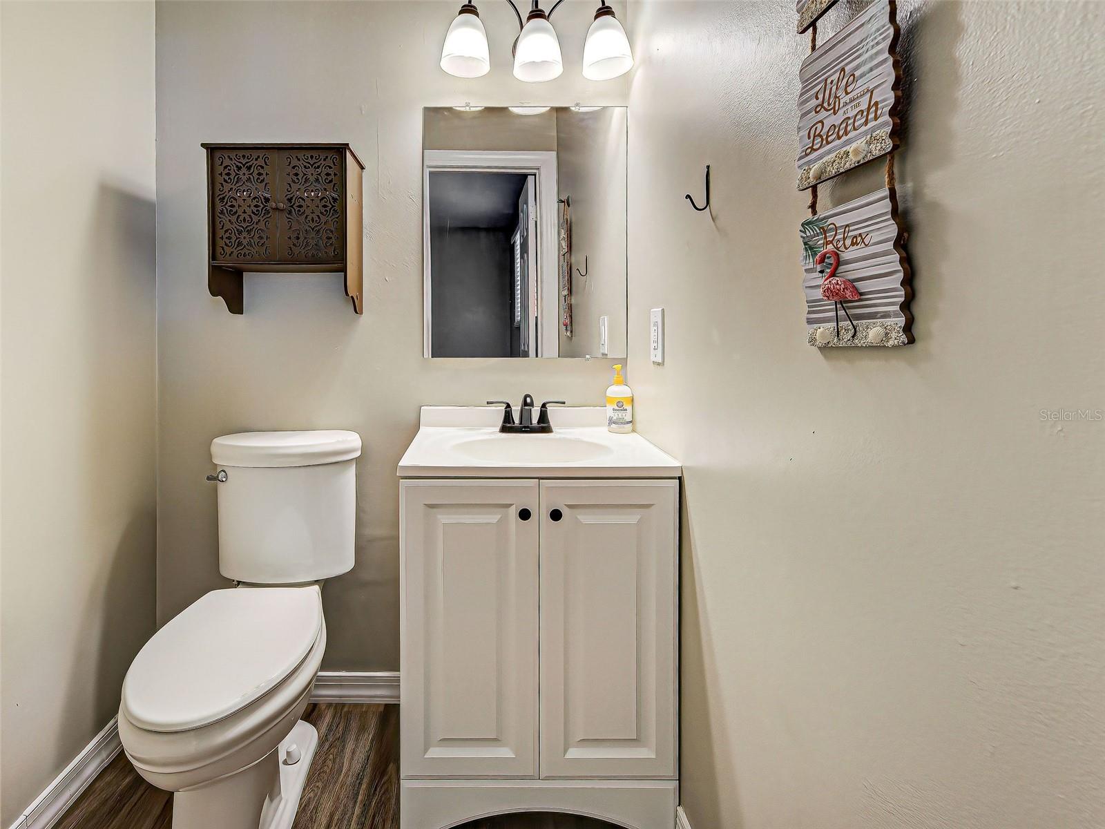Image 10 of 43 For 1056 Venetian Parkway