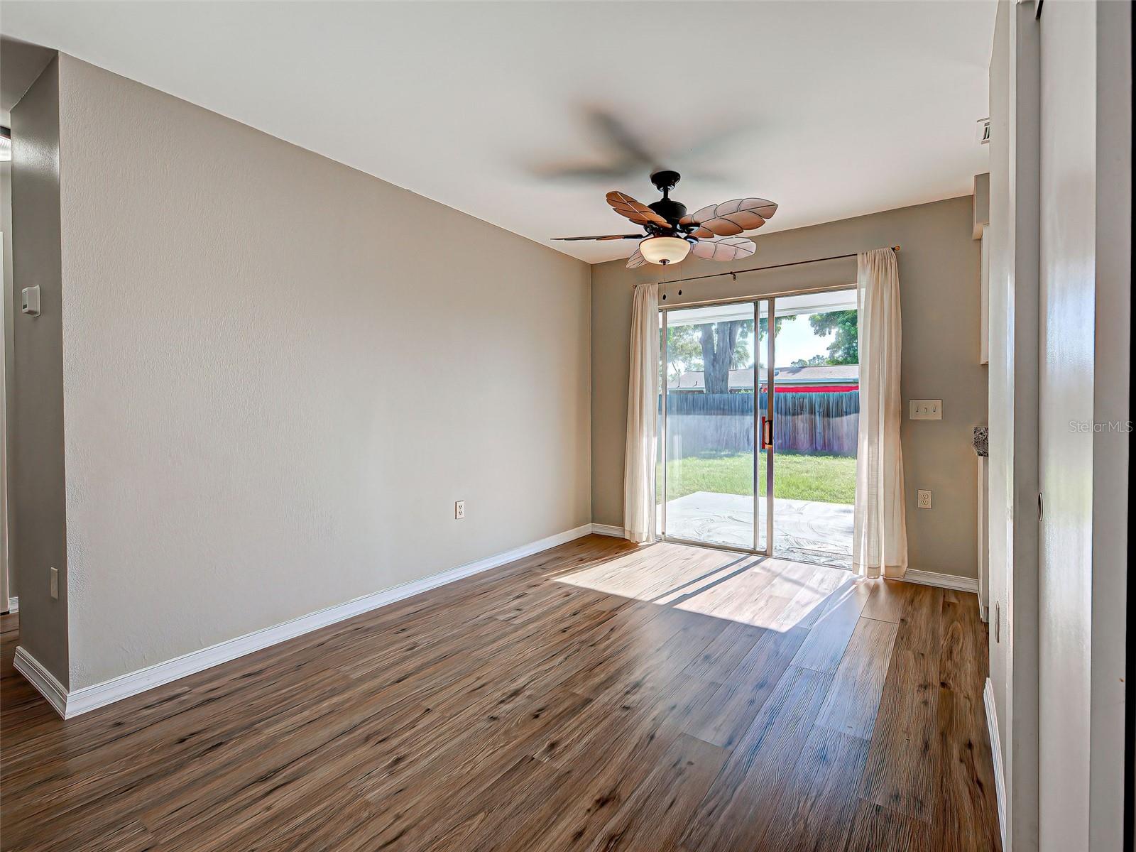 Image 18 of 43 For 1056 Venetian Parkway