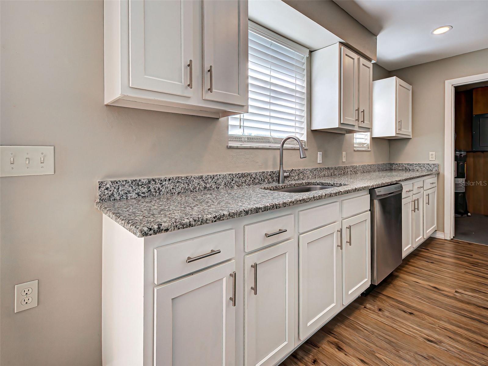 Image 21 of 43 For 1056 Venetian Parkway