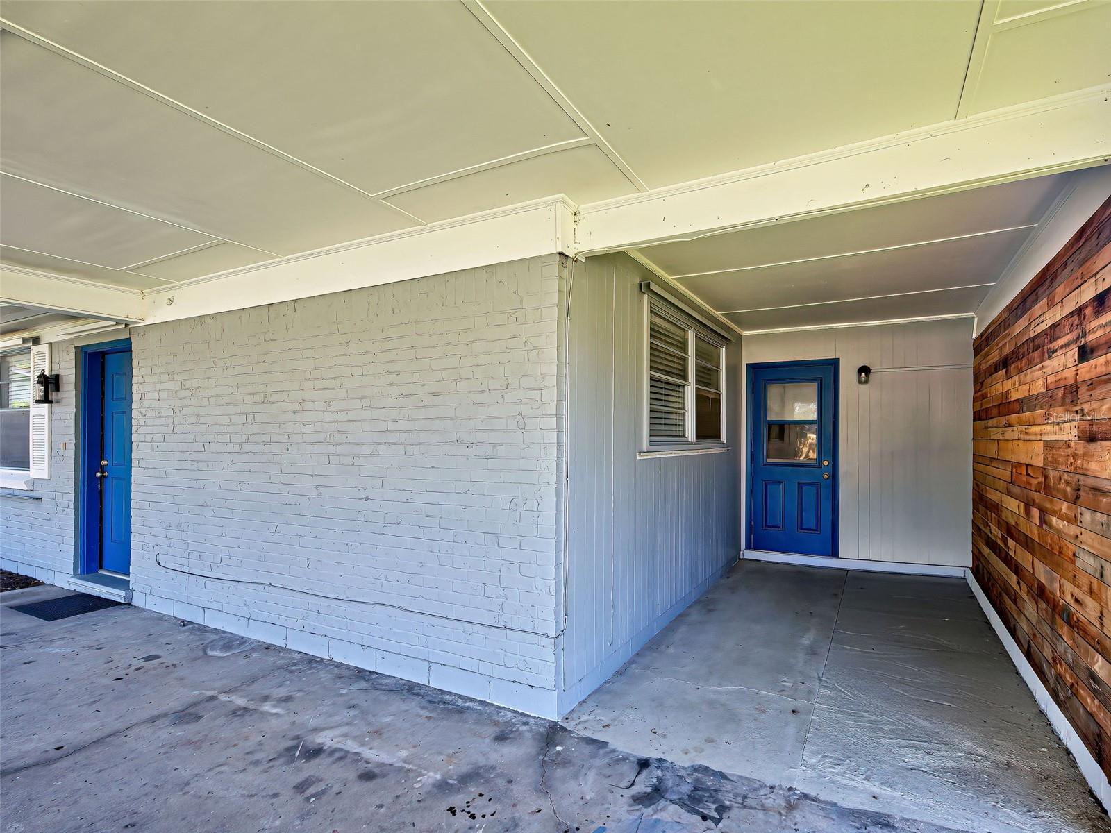 Image 5 of 43 For 1056 Venetian Parkway
