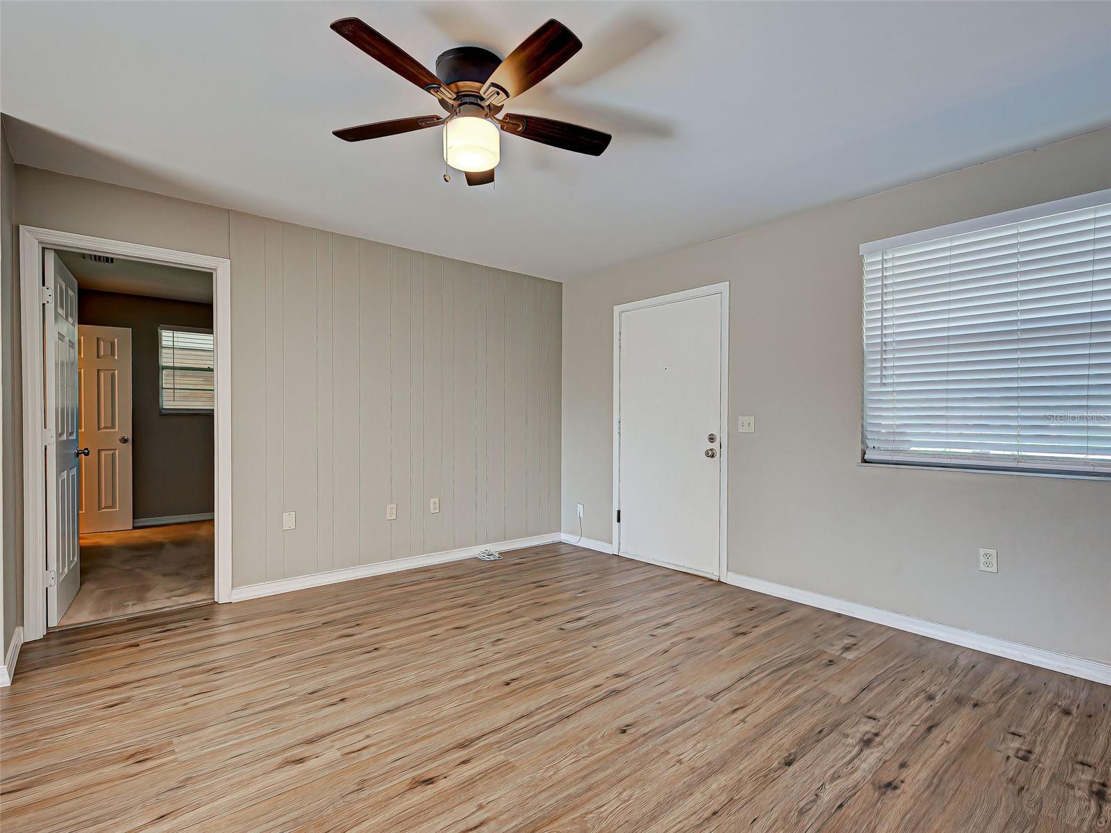 Image 6 of 43 For 1056 Venetian Parkway