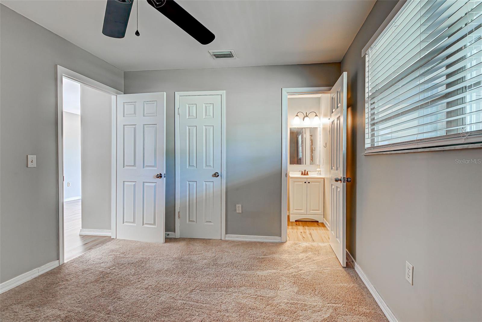 Image 7 of 43 For 1056 Venetian Parkway