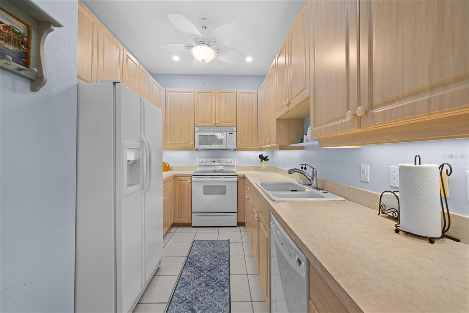 Image 14 of 44 For 608 Gondola Park Drive 608