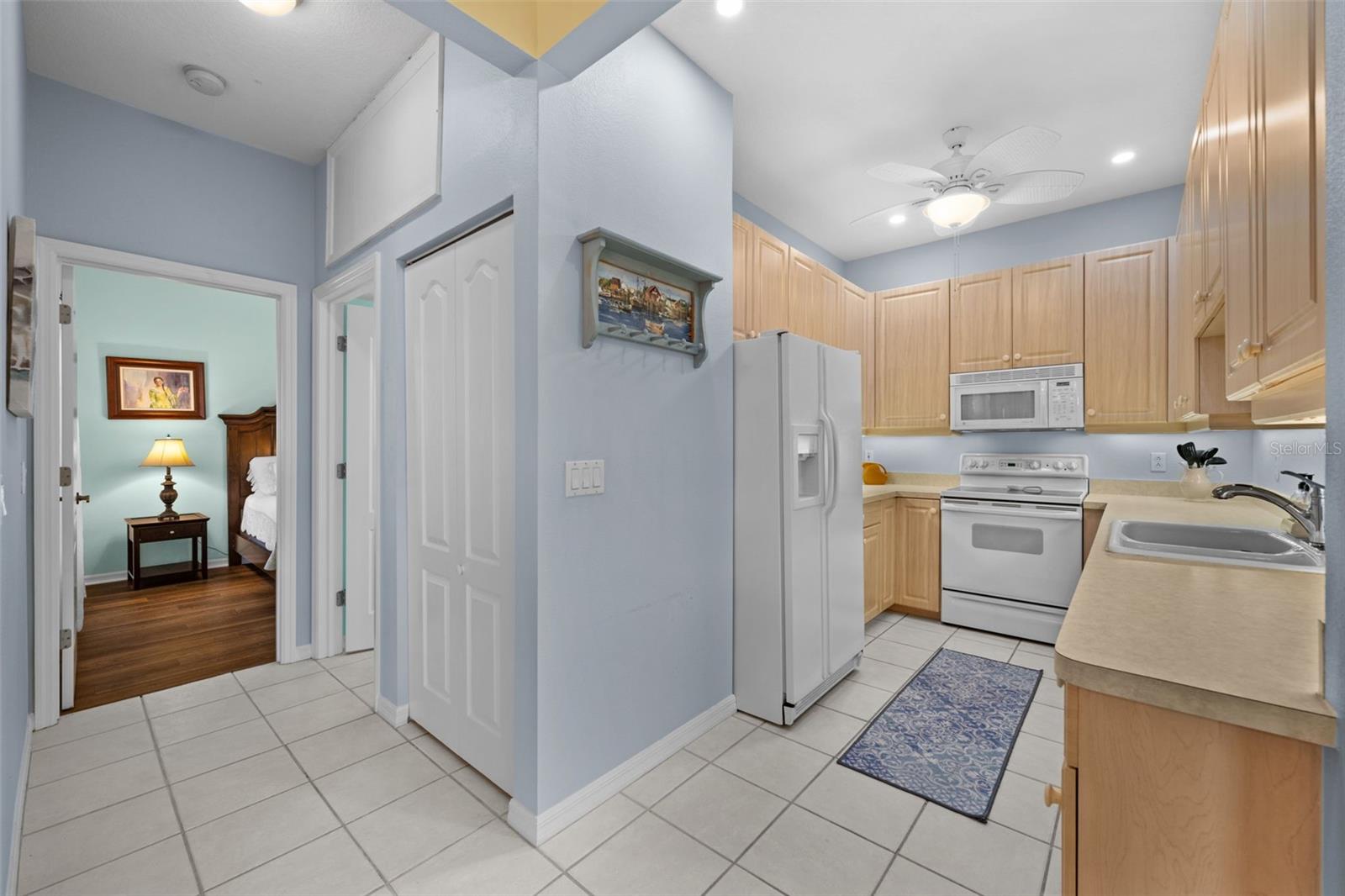 Image 15 of 44 For 608 Gondola Park Drive 608