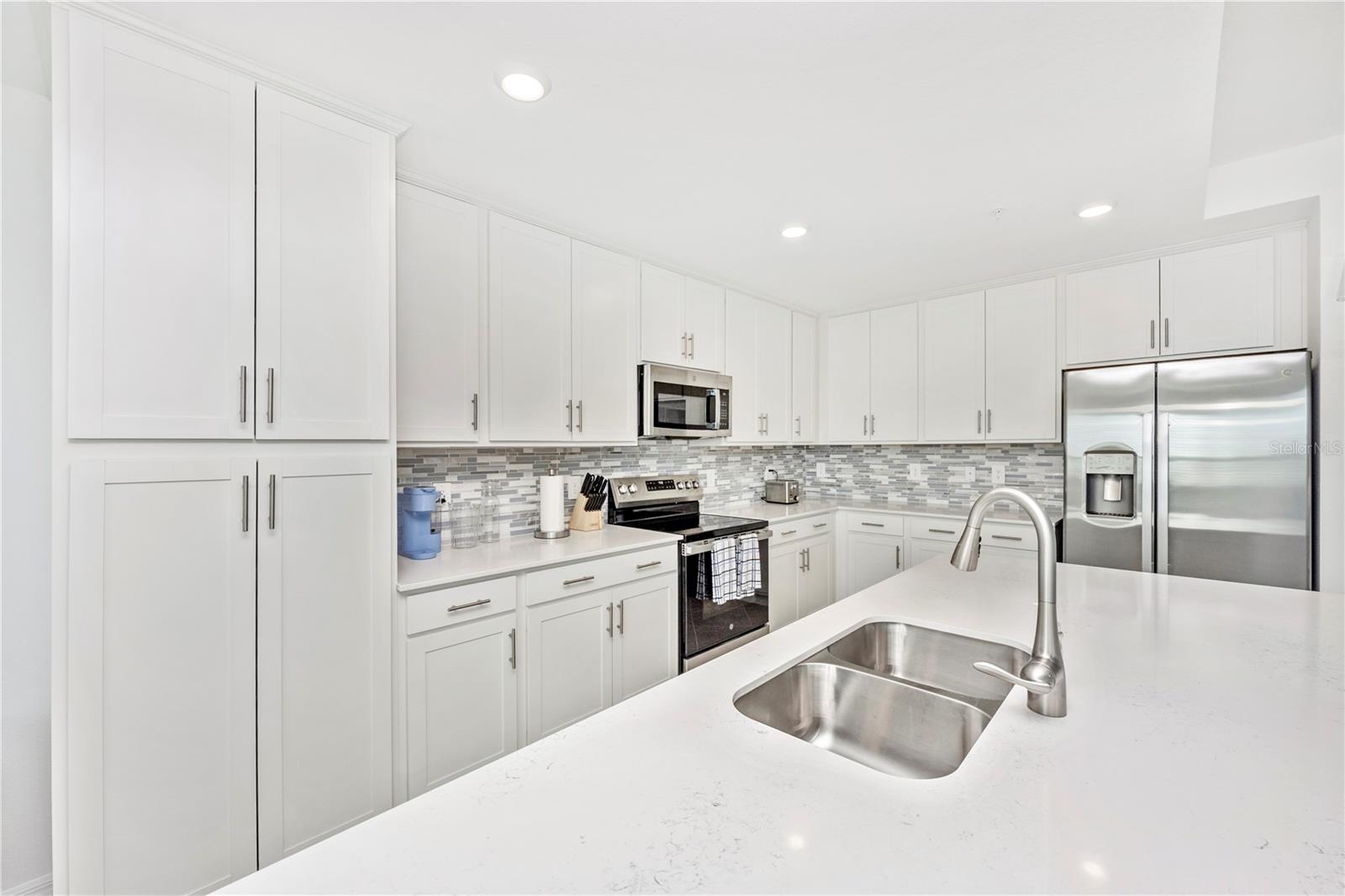 Image 11 of 92 For 17565 Opal Sand Drive 202