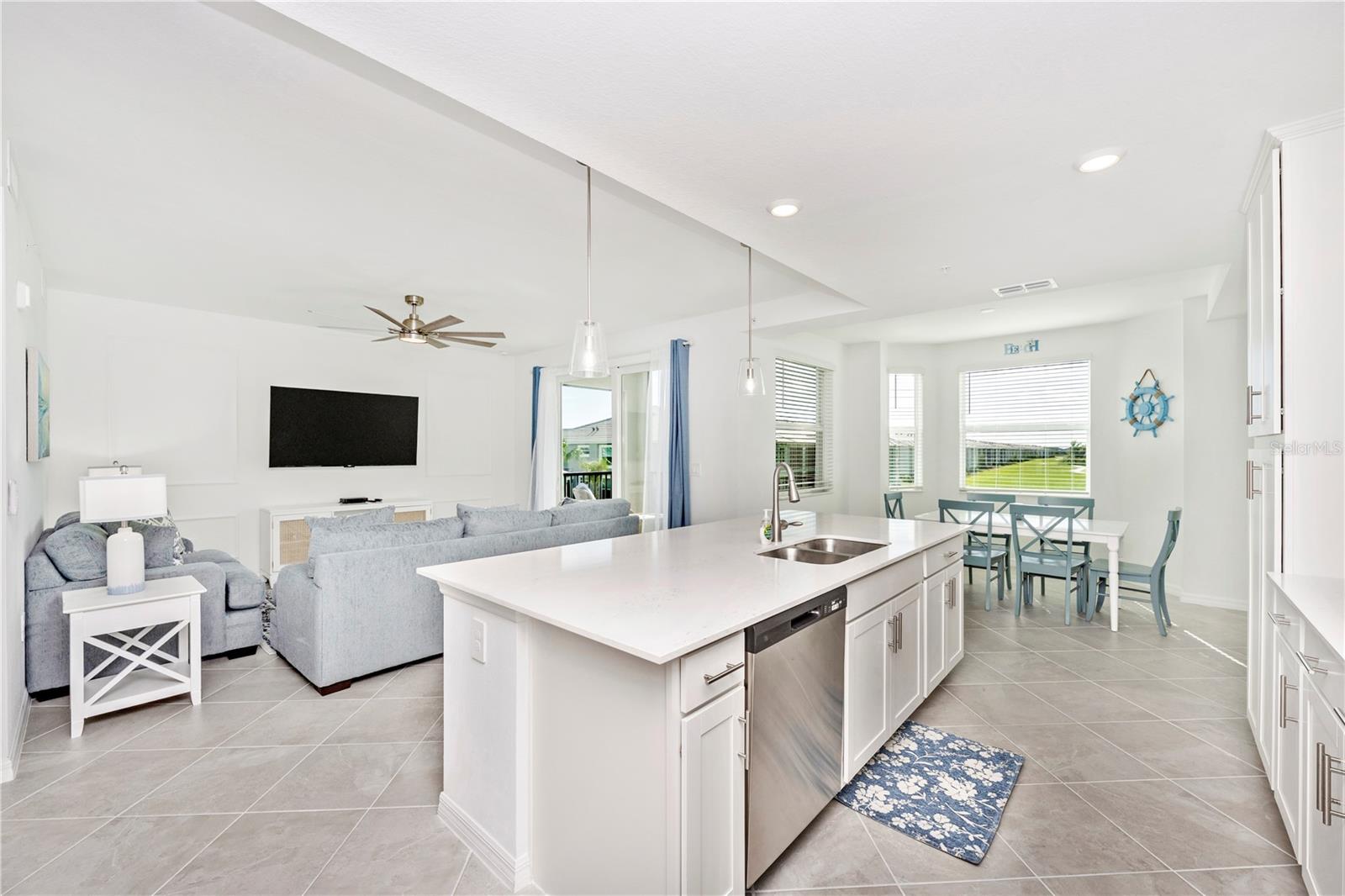 Image 13 of 92 For 17565 Opal Sand Drive 202