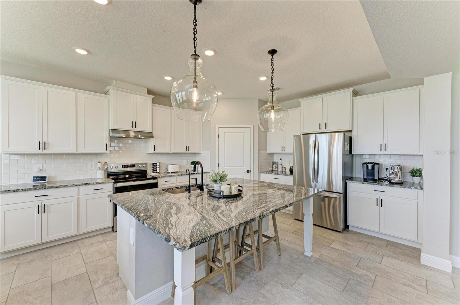 Image 5 of 56 For 16724 Barnwood Place