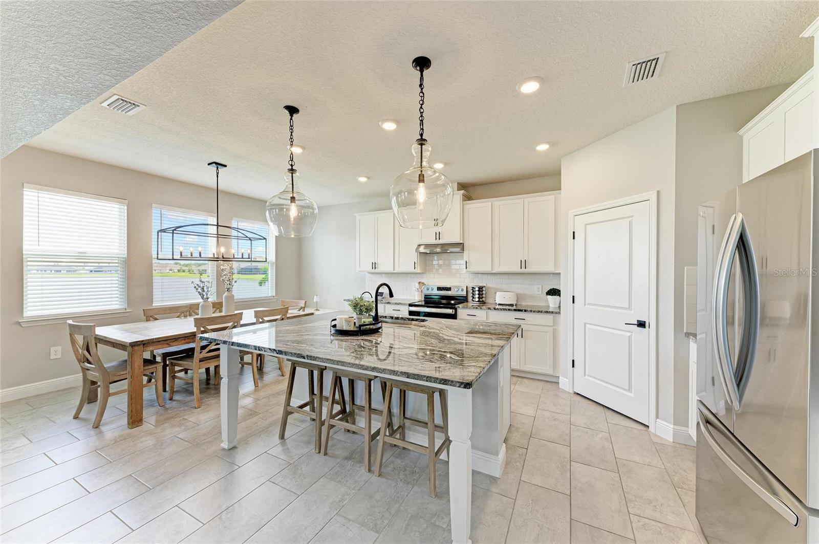 Image 6 of 56 For 16724 Barnwood Place