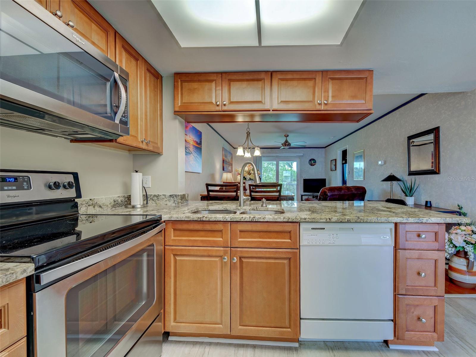 Image 10 of 48 For 3310 Loveland Boulevard 1506
