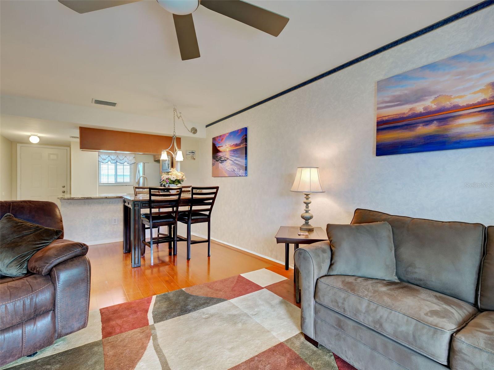 Image 19 of 48 For 3310 Loveland Boulevard 1506
