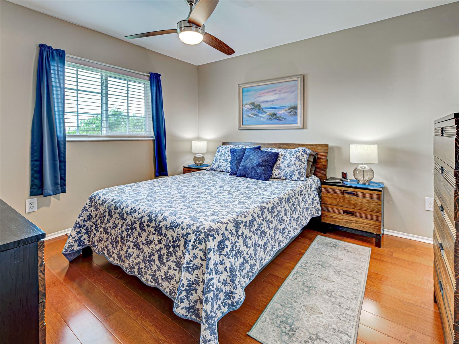 Image 21 of 48 For 3310 Loveland Boulevard 1506