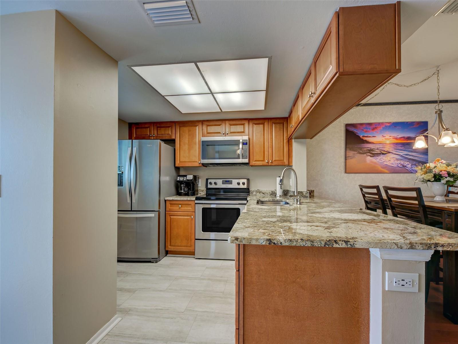Image 7 of 48 For 3310 Loveland Boulevard 1506
