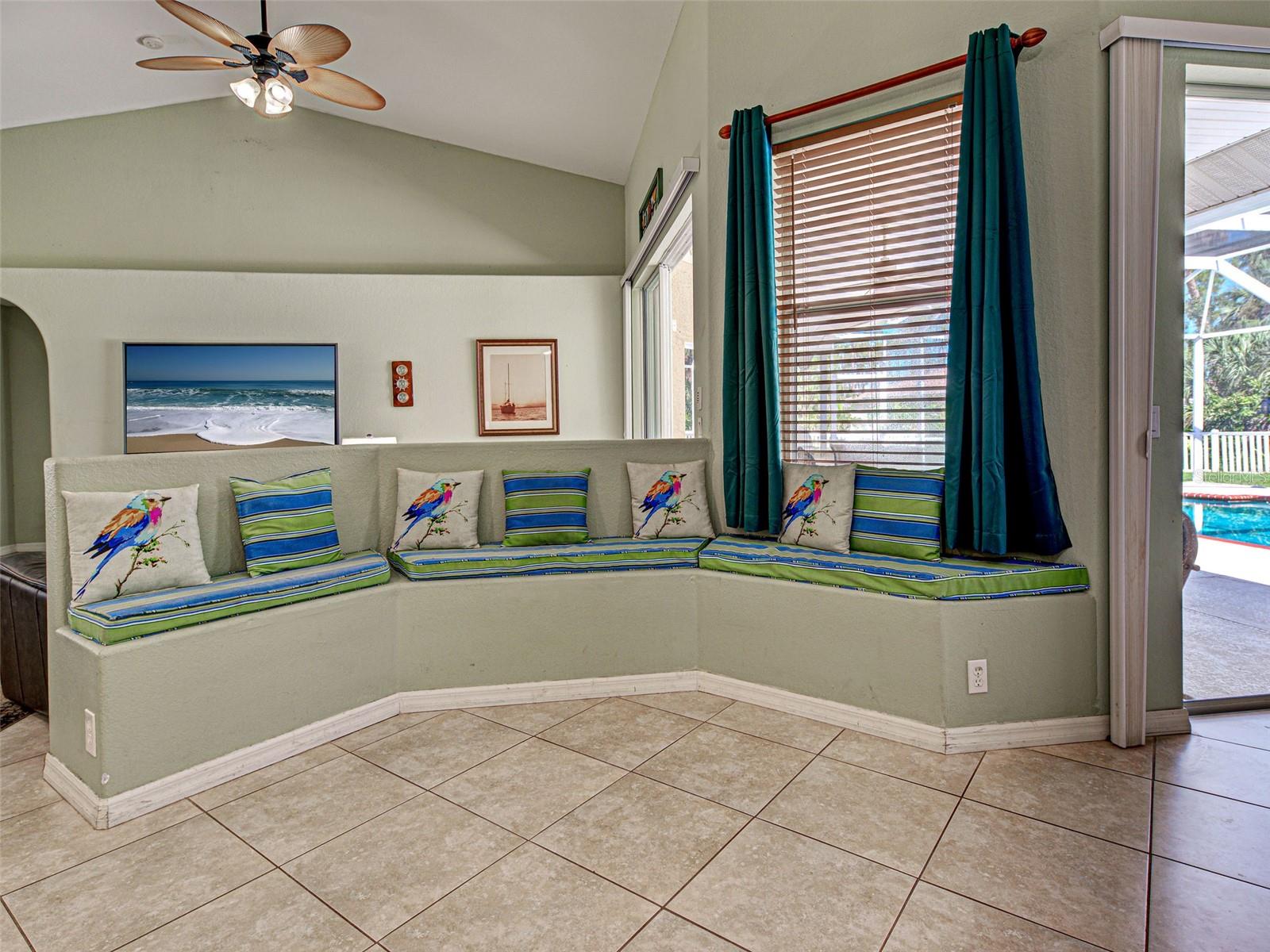 Image 11 of 87 For 3286 Henderson Lane
