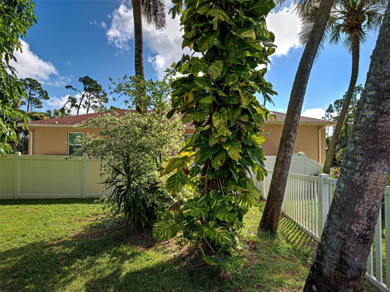Image 33 of 87 For 3286 Henderson Lane