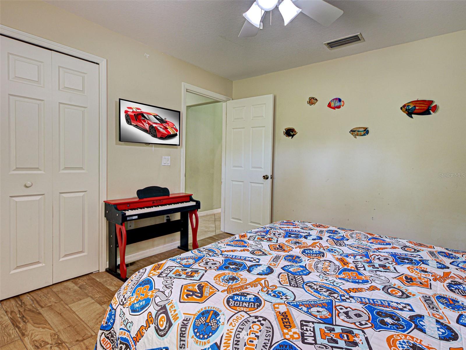 Image 36 of 87 For 3286 Henderson Lane