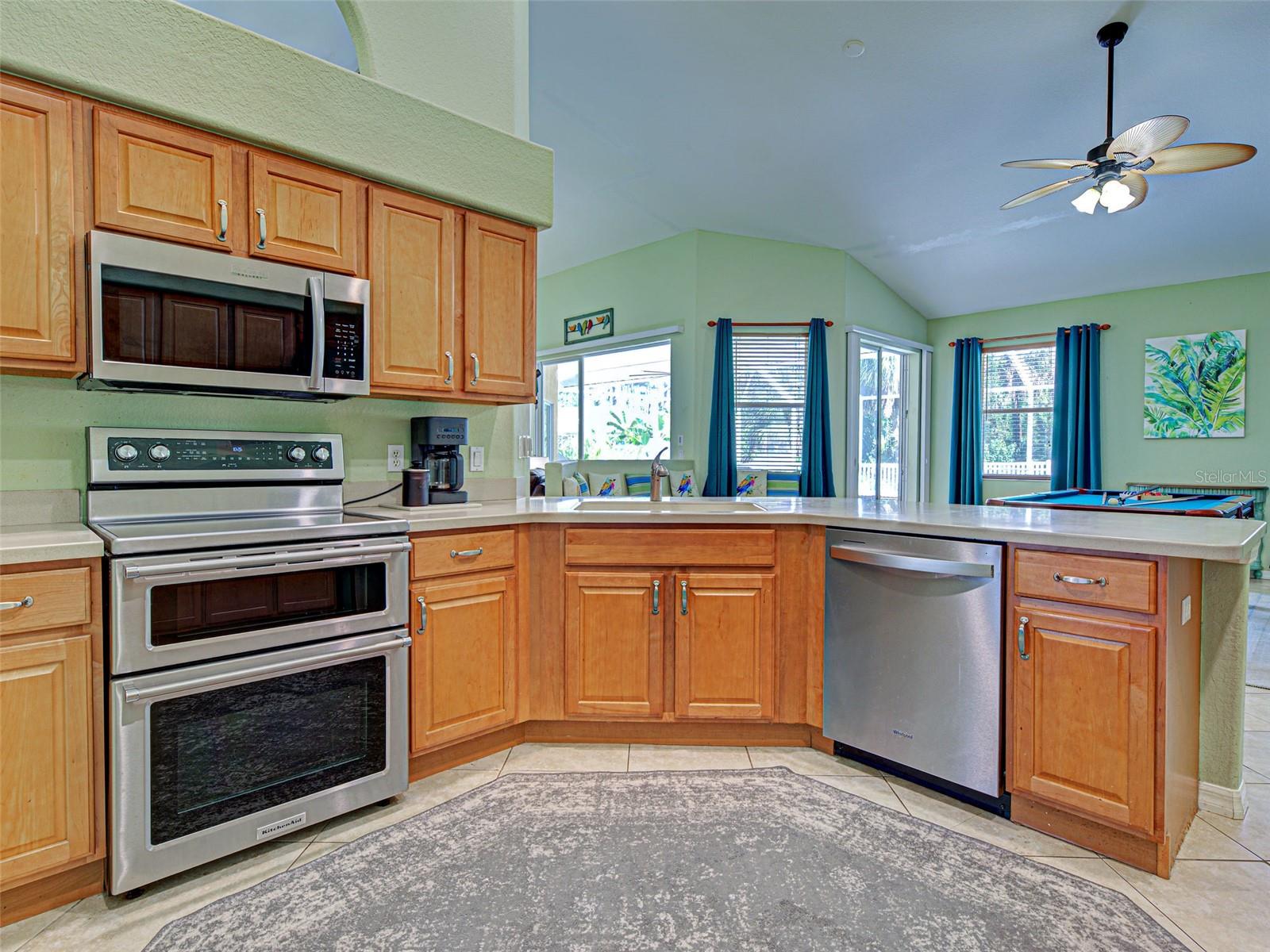 Image 37 of 87 For 3286 Henderson Lane