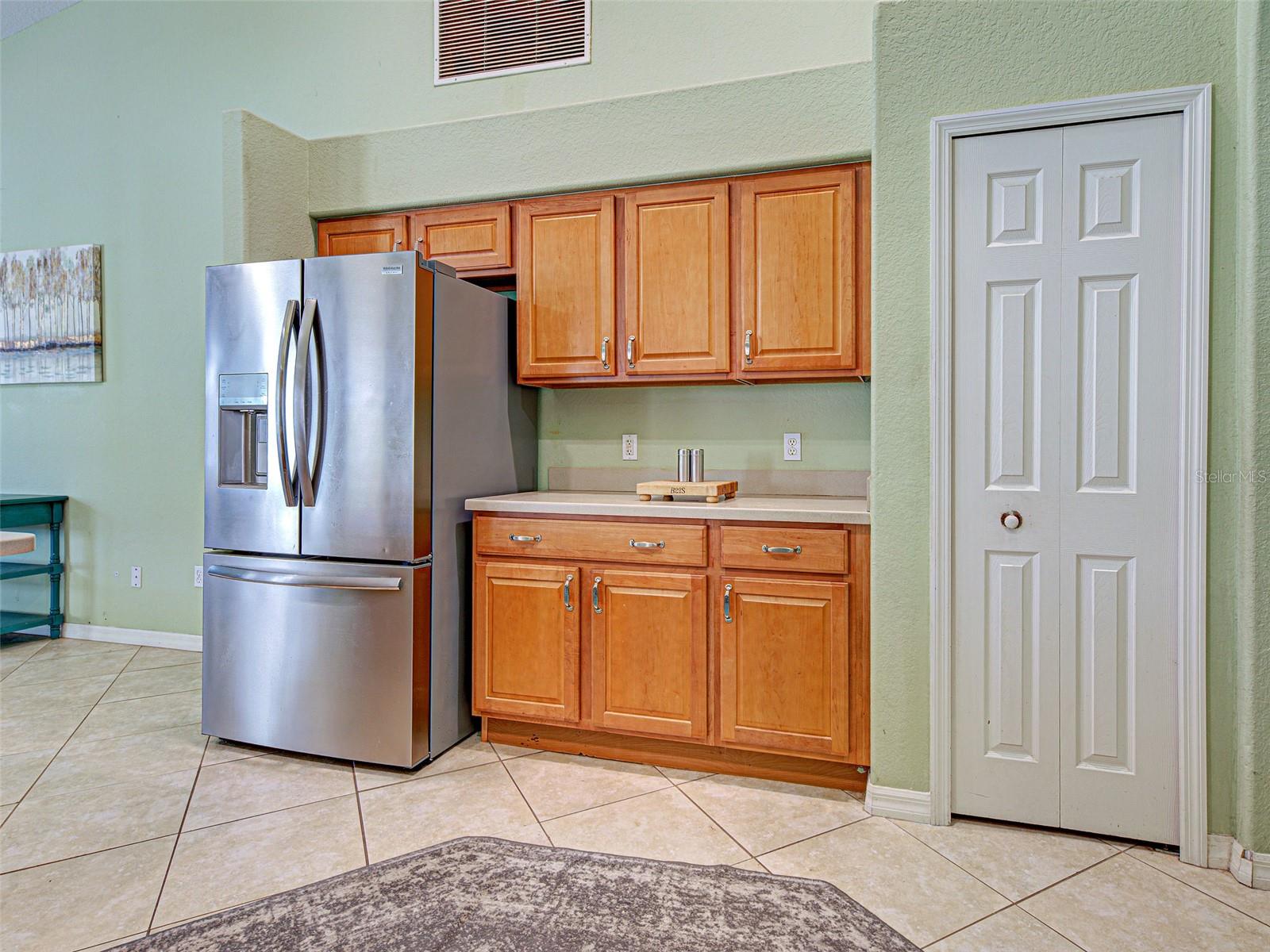 Image 39 of 87 For 3286 Henderson Lane