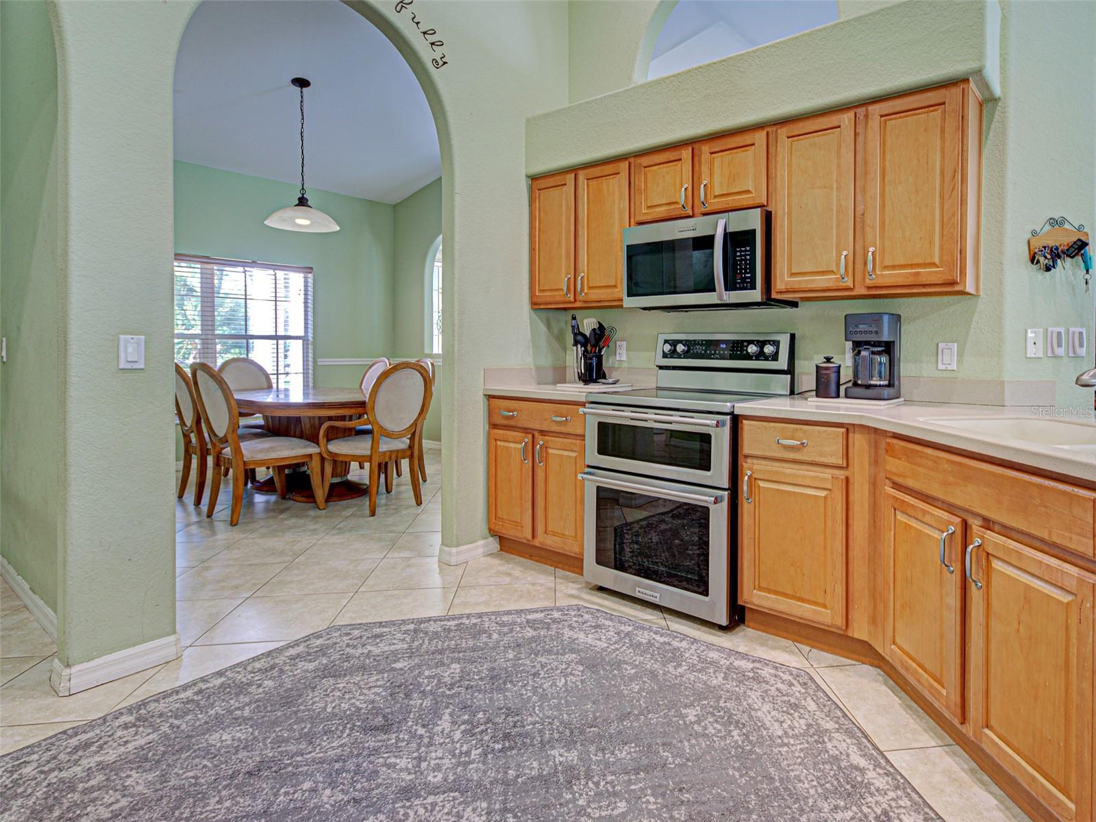Image 43 of 87 For 3286 Henderson Lane