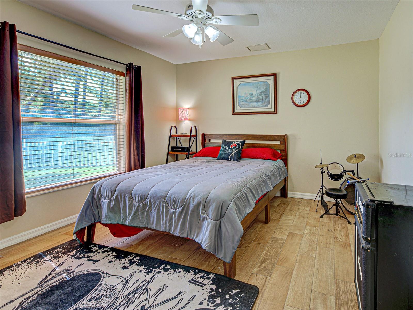 Image 49 of 87 For 3286 Henderson Lane