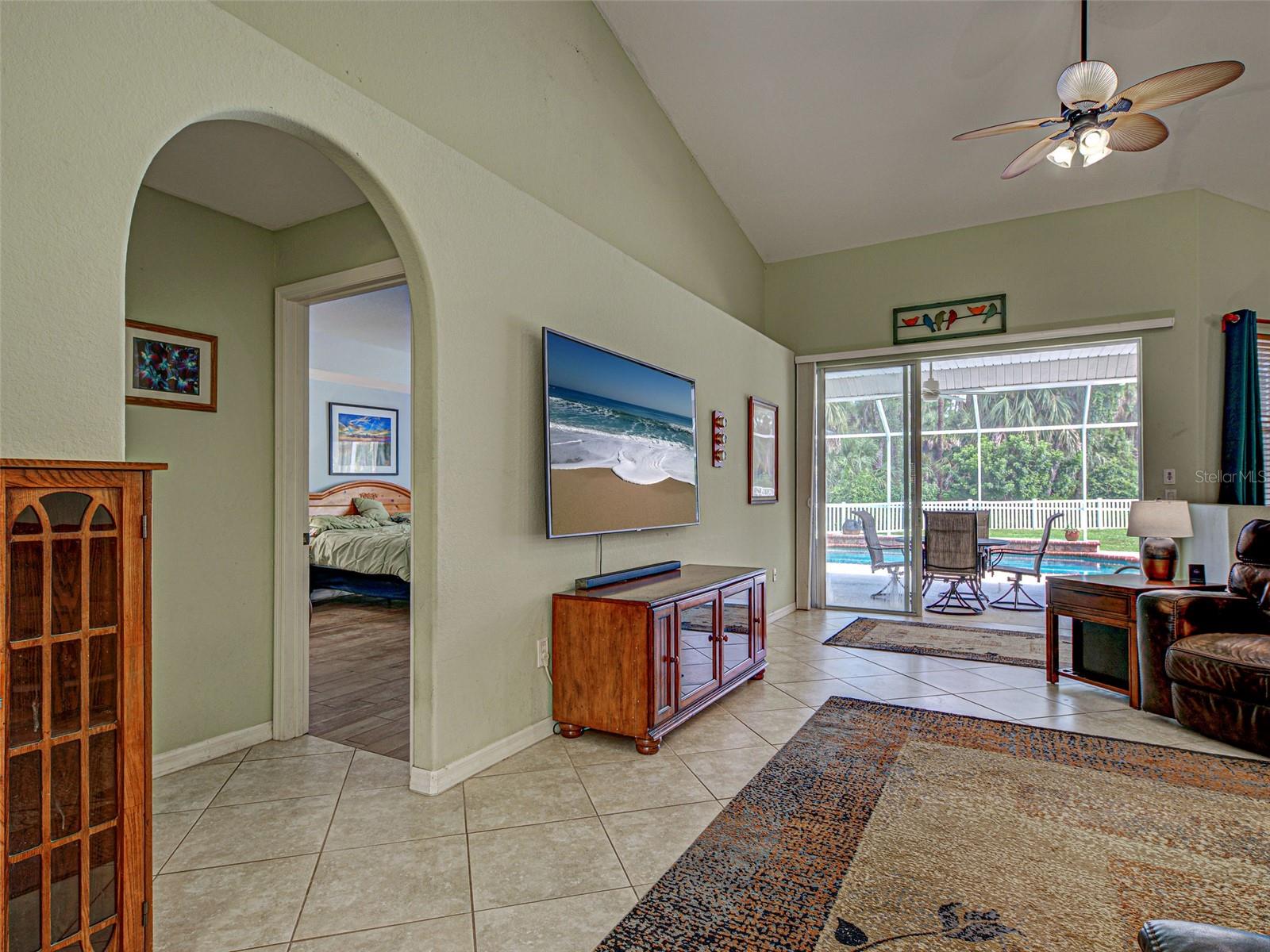 Image 7 of 87 For 3286 Henderson Lane