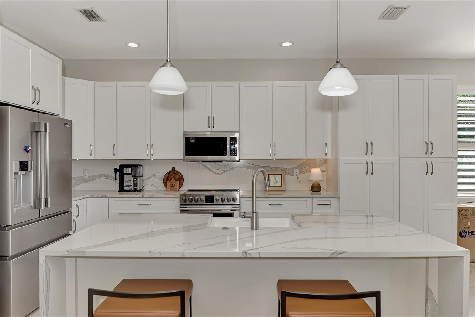 Image 22 of 53 For 20619 Capello Drive