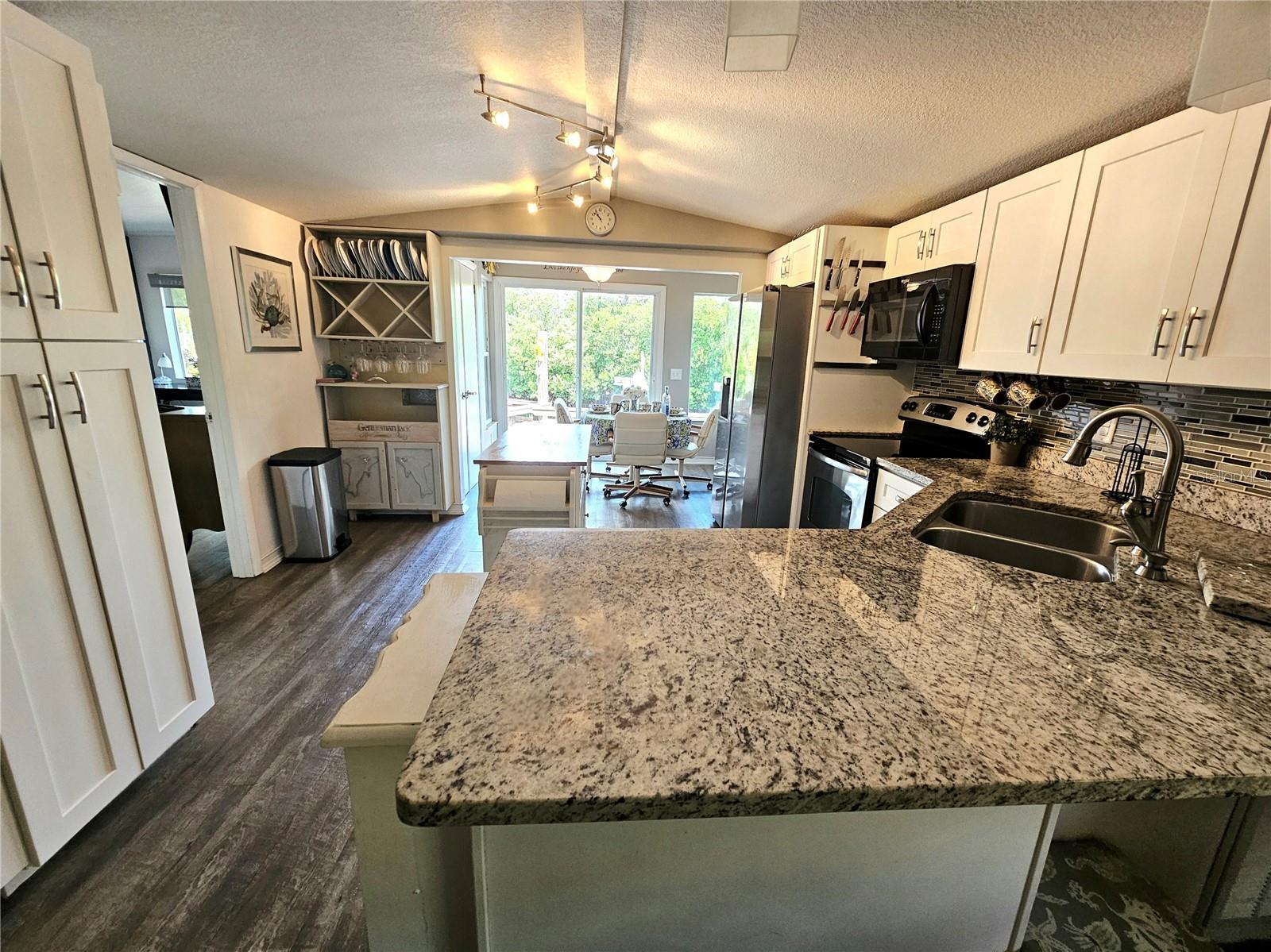 Image 4 of 48 For 55 Starboard Drive