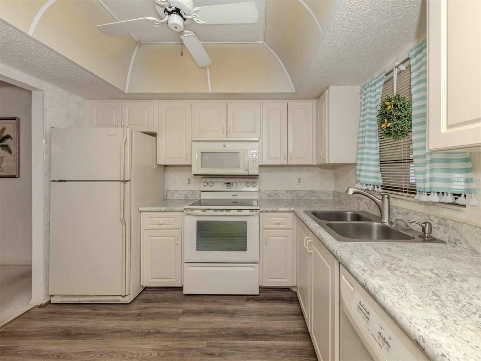 Image 10 of 21 For 1708 Bonitas Circle 1726a