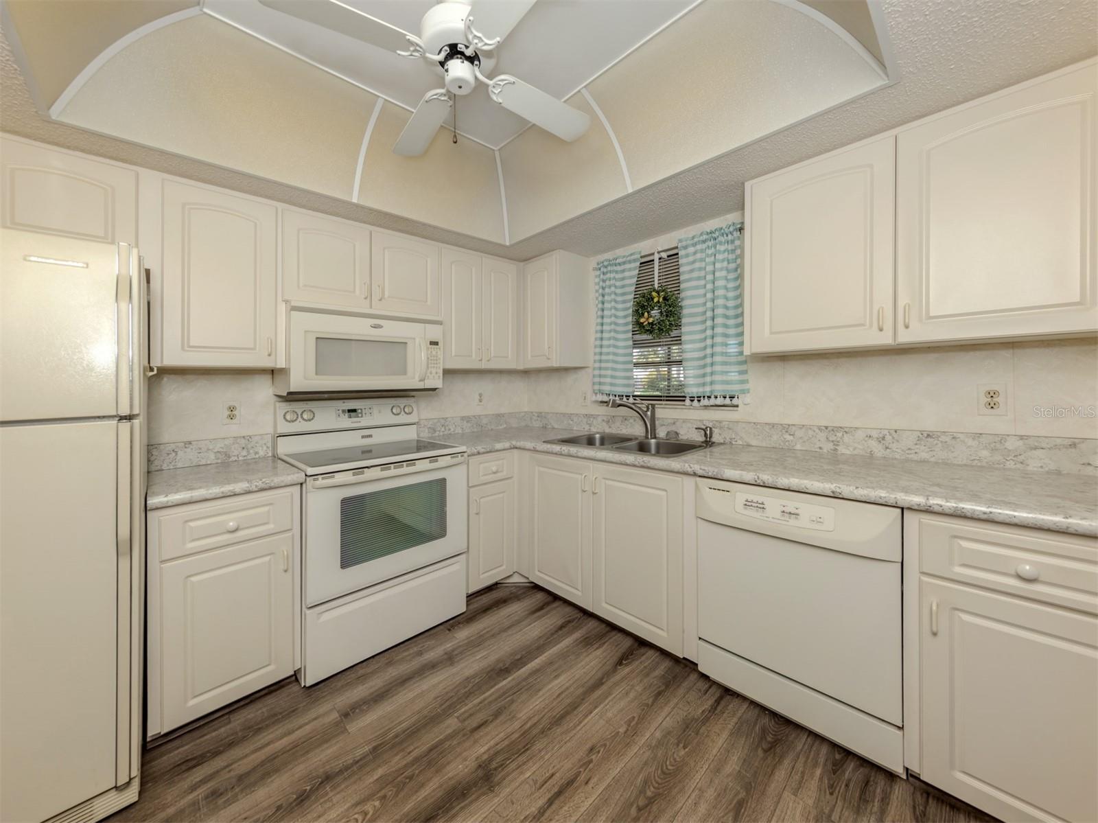 Image 11 of 21 For 1708 Bonitas Circle 1726a