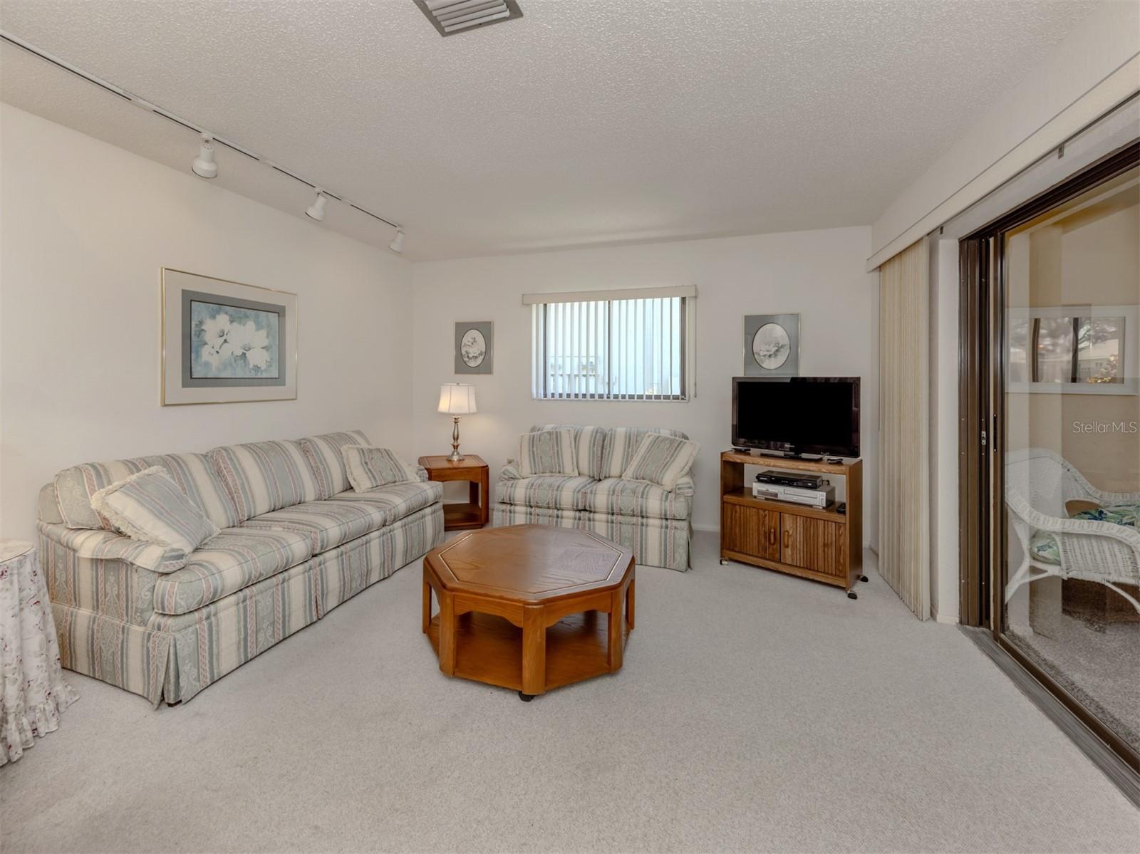 Image 3 of 21 For 1708 Bonitas Circle 1726a
