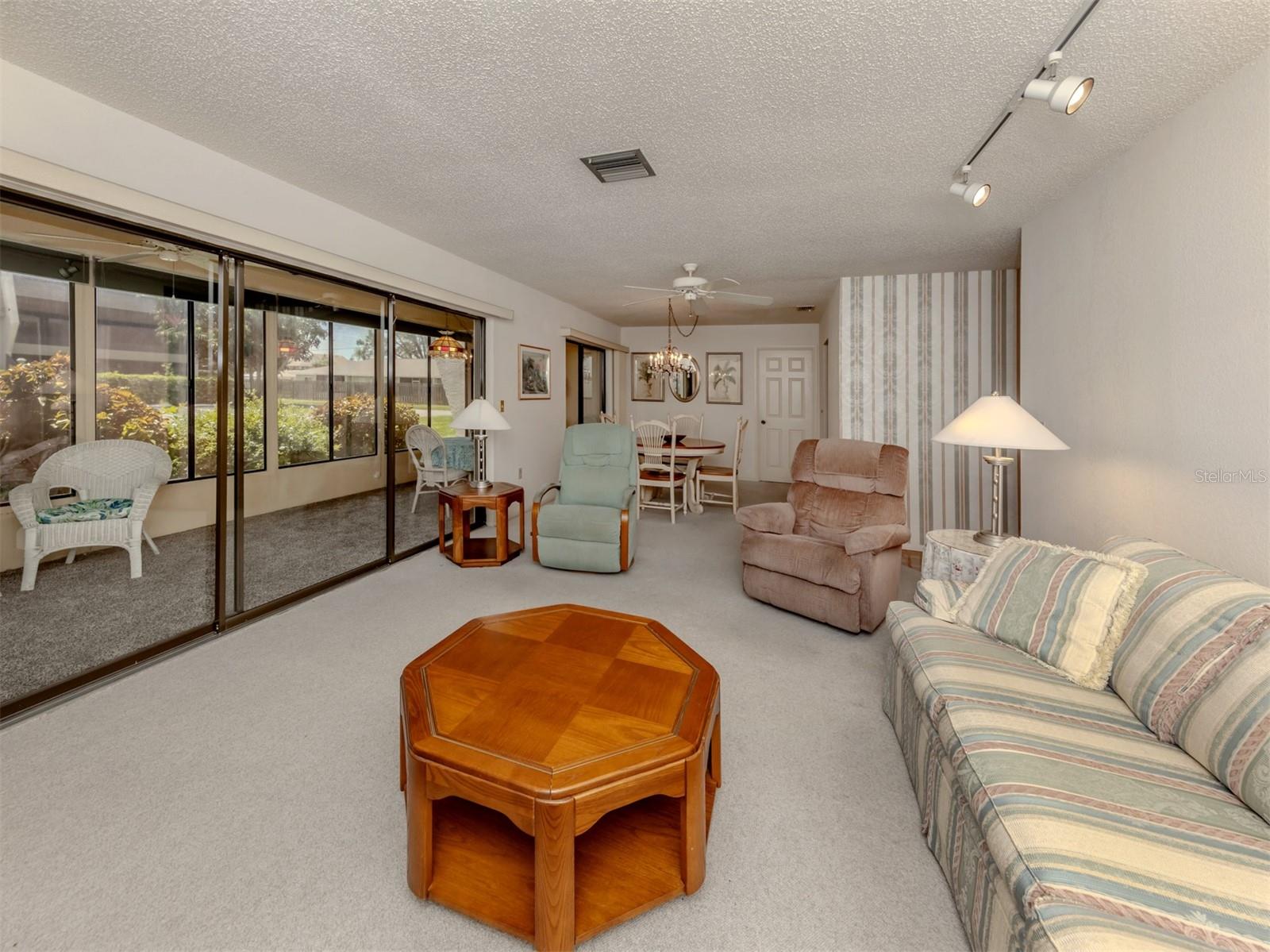 Image 4 of 21 For 1708 Bonitas Circle 1726a