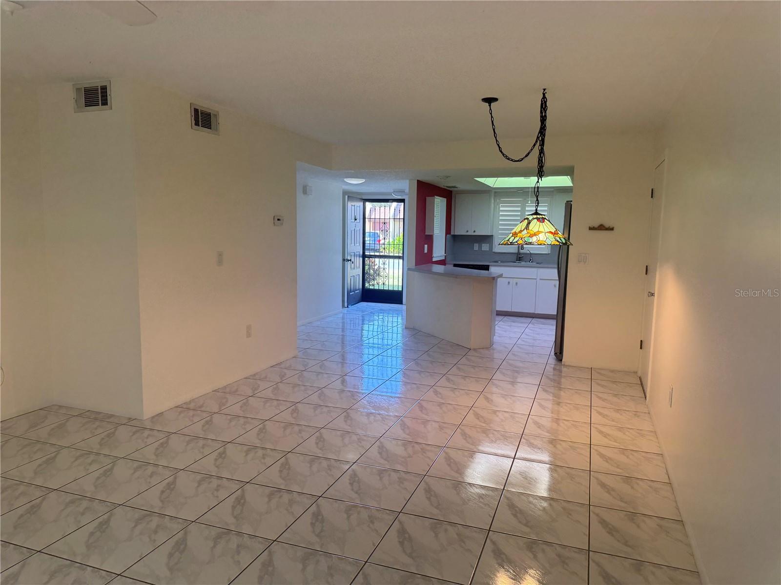 Image 10 of 25 For 471 Albee Farm Road V20