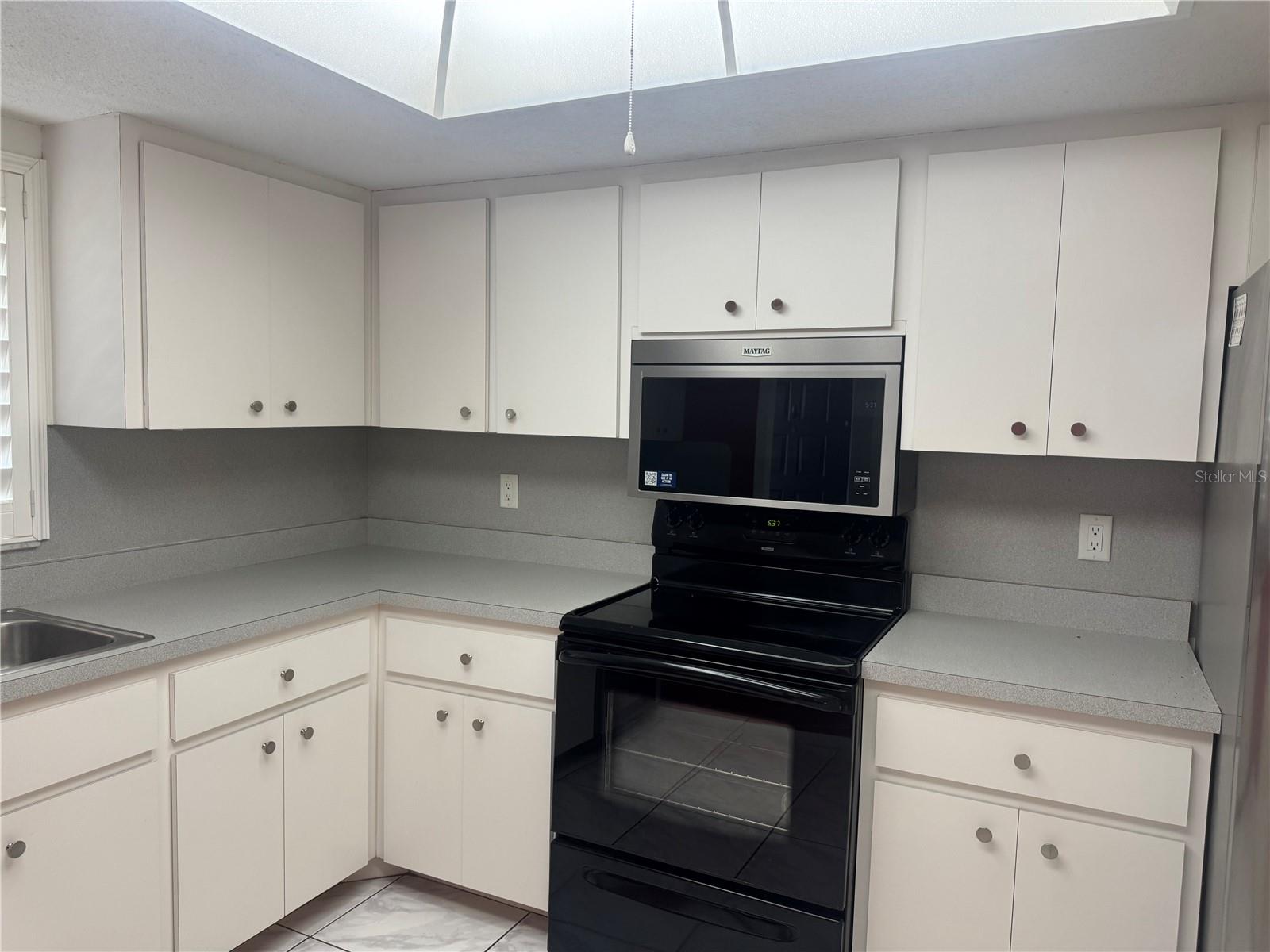 Image 4 of 25 For 471 Albee Farm Road V20