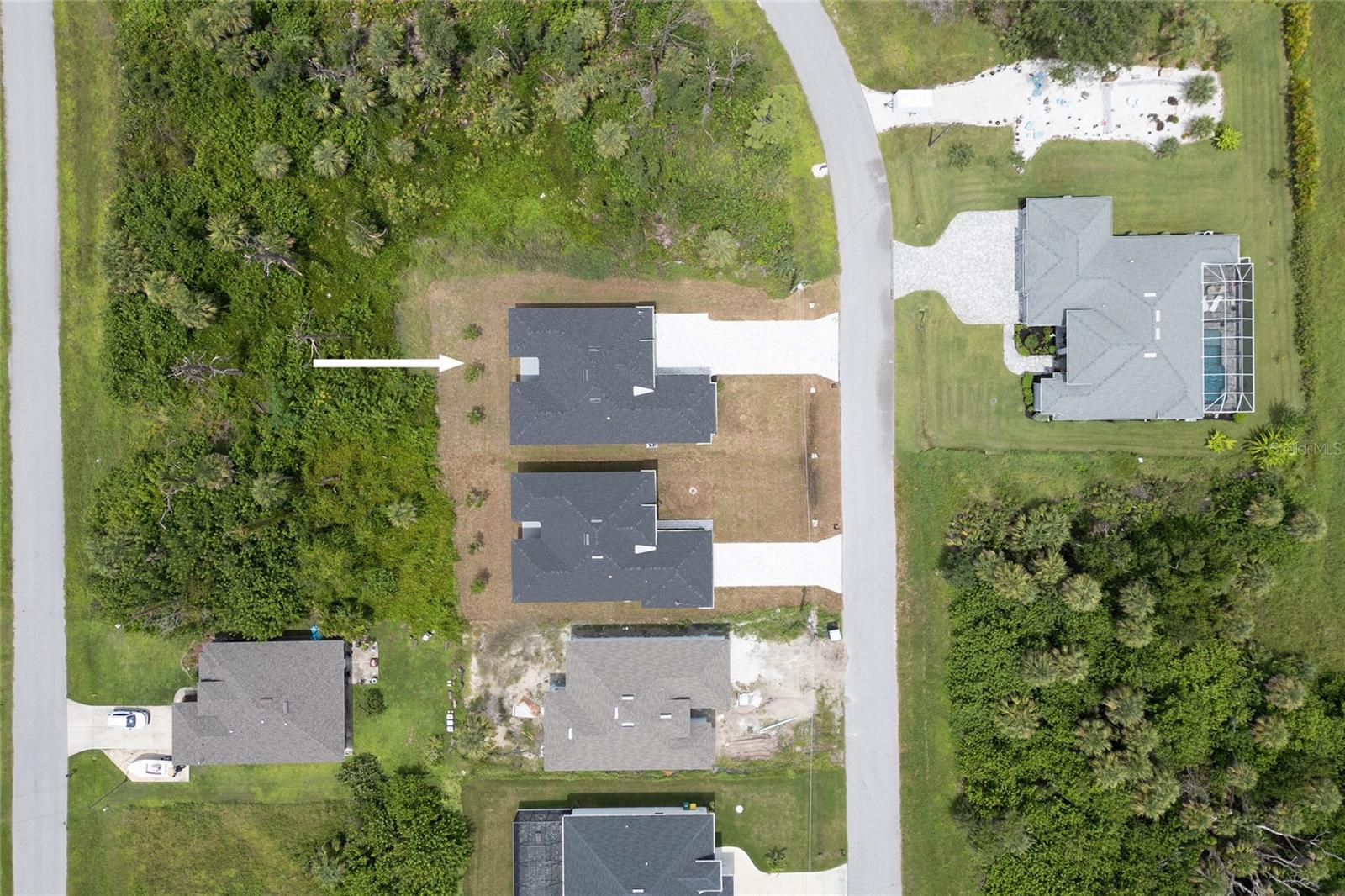 Image 43 of 59 For 183 Sesame Road E