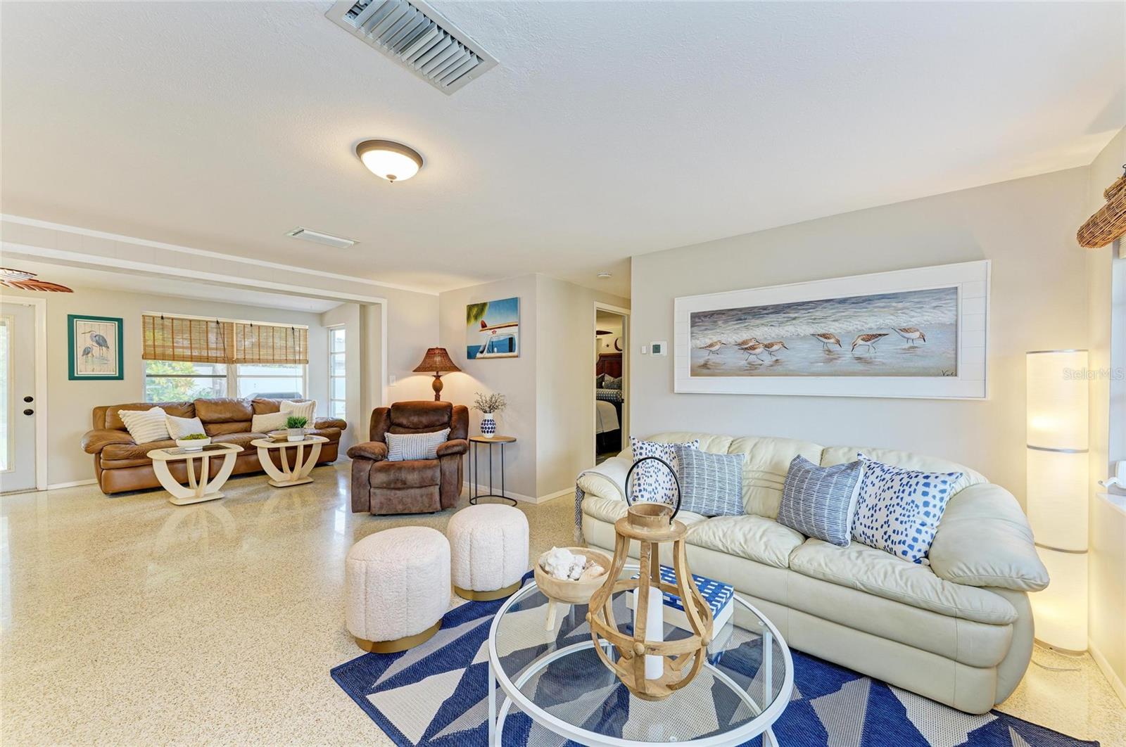 Image 13 of 44 For 564 Seminole Drive